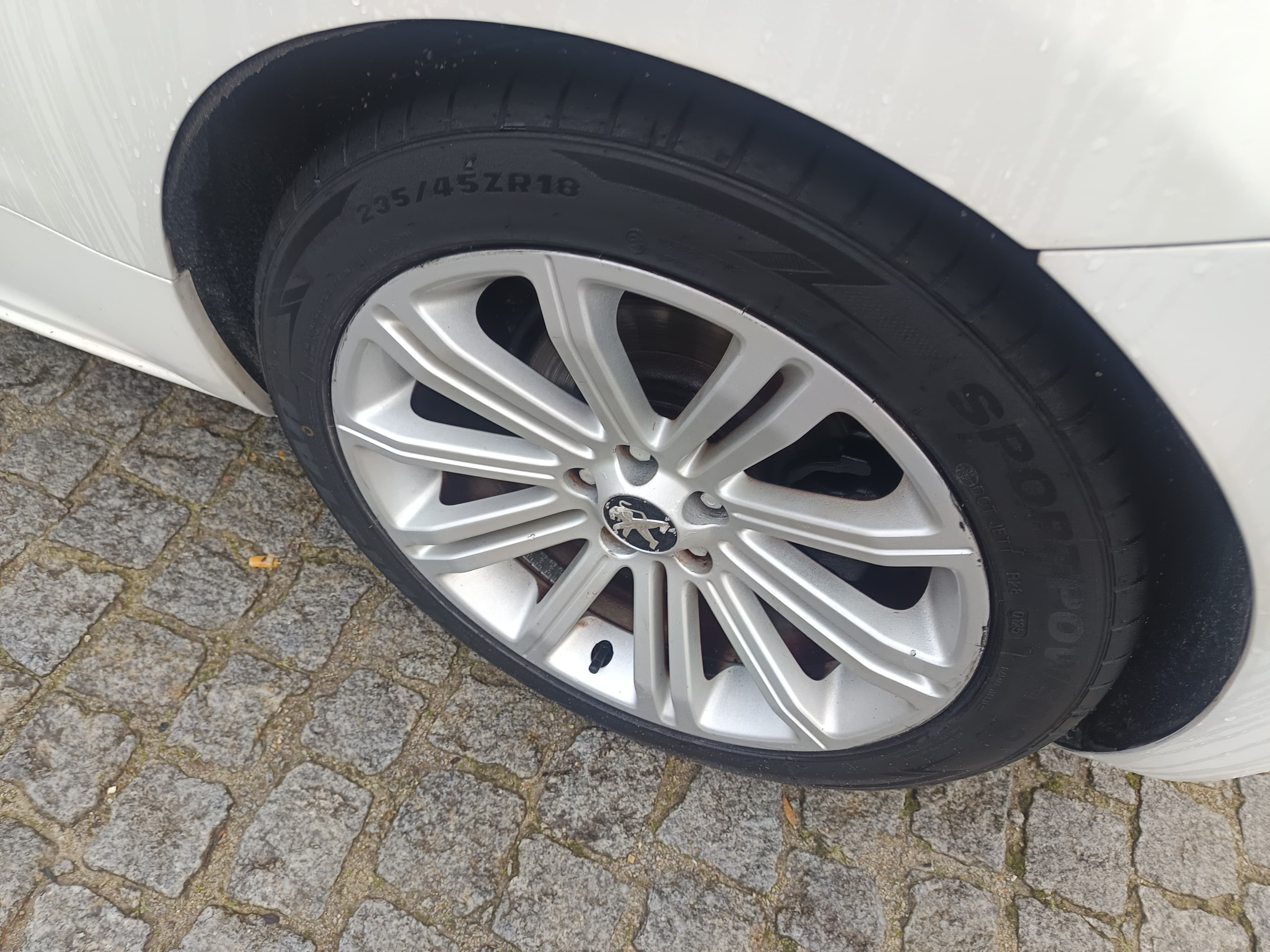 Peugeot RCZ 2.0 HDi · Ano 2011 — imagem 11