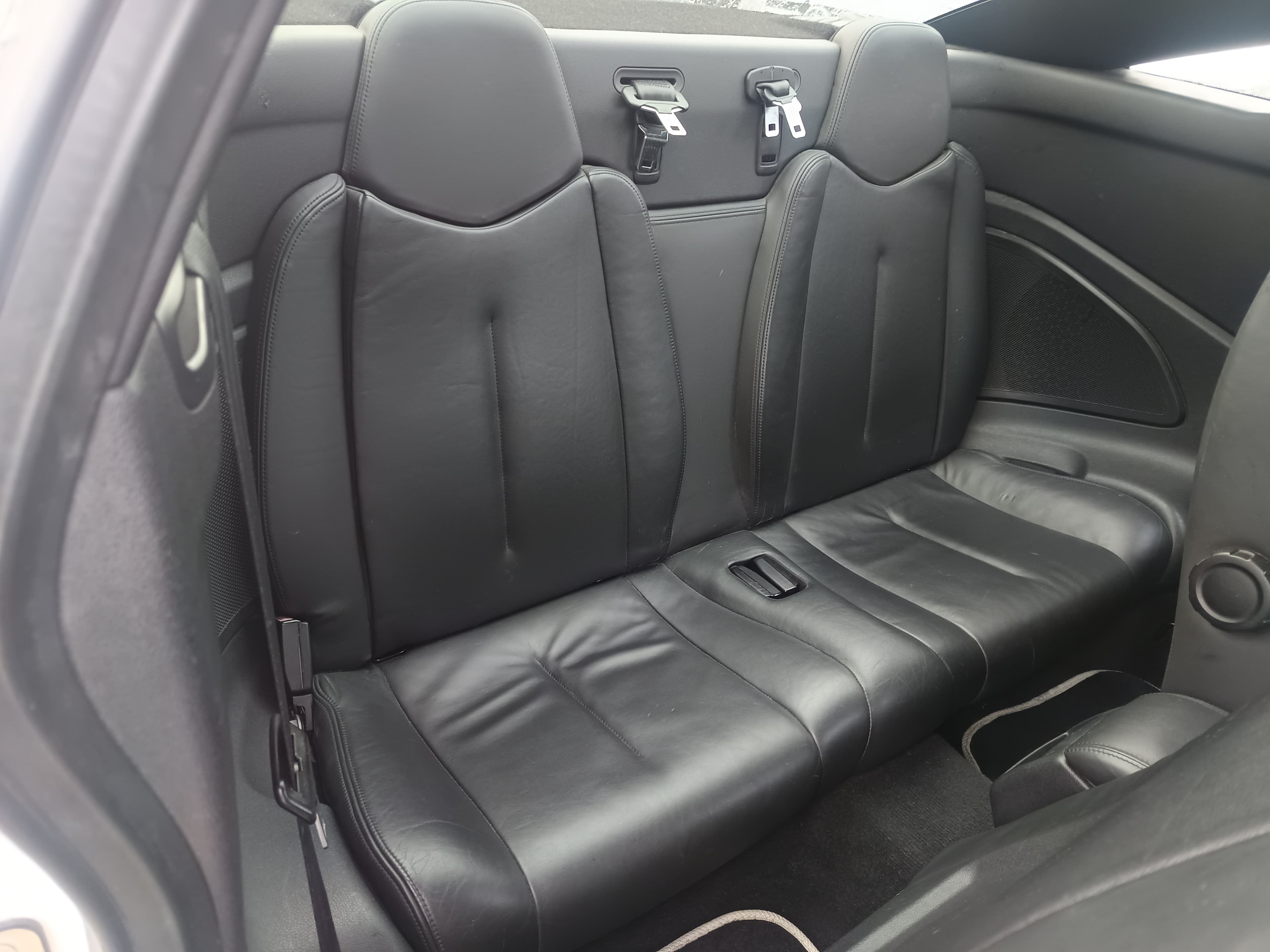 Peugeot RCZ 2.0 HDi · Ano 2011 — imagem 21