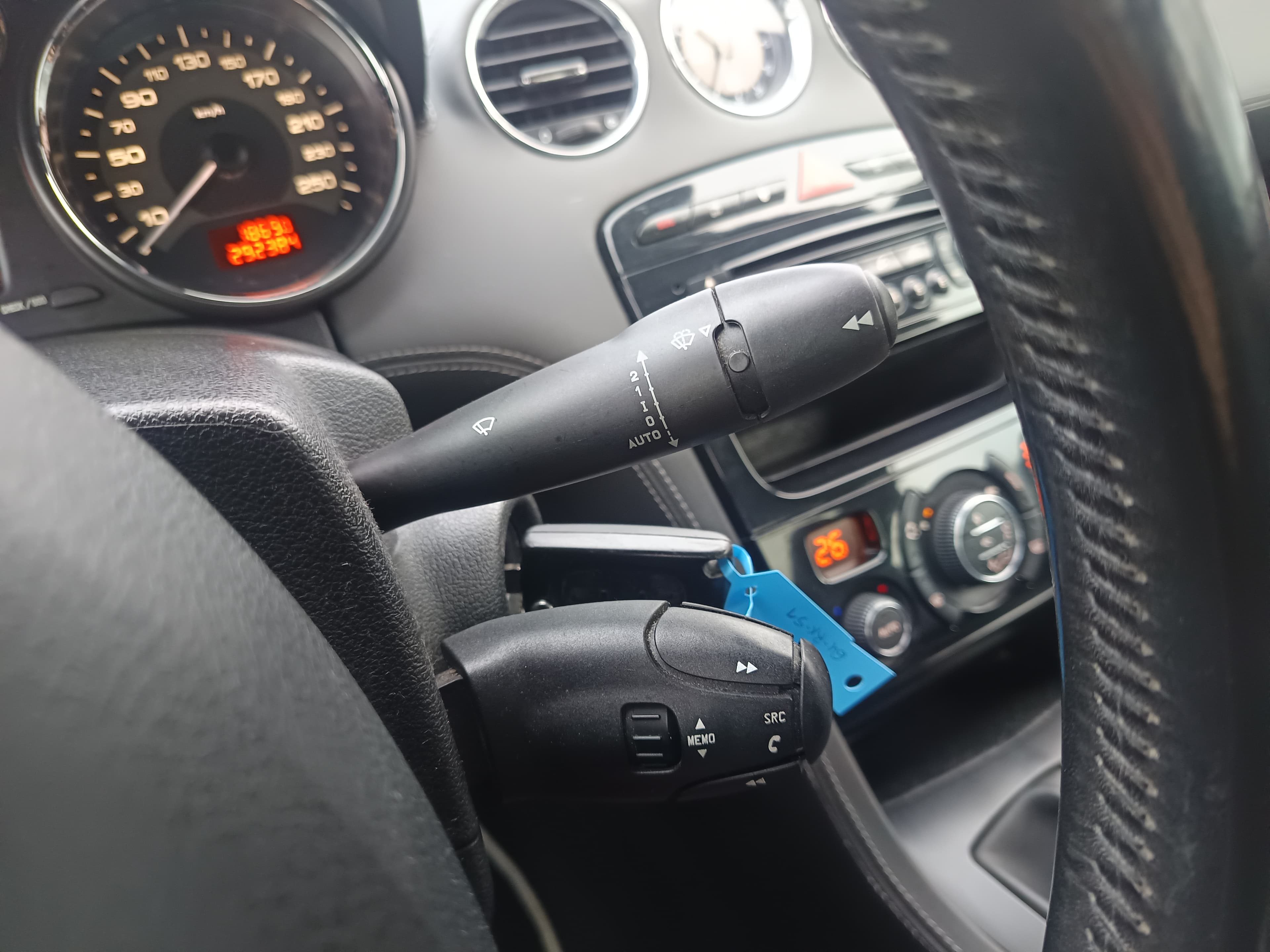 Peugeot RCZ 2.0 HDi · Ano 2011 — imagem 35