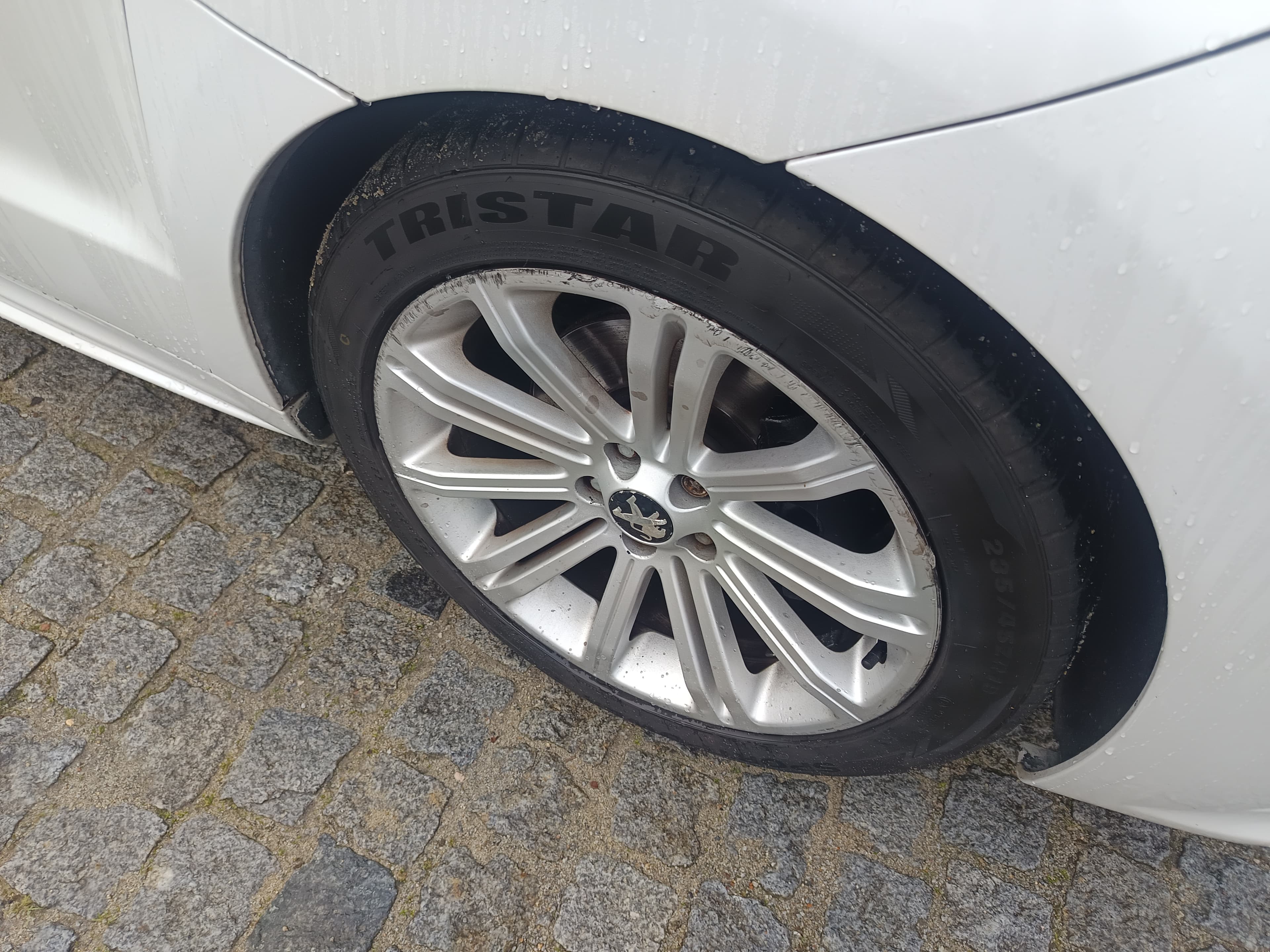 Peugeot RCZ 2.0 HDi · Ano 2011 — imagem 9