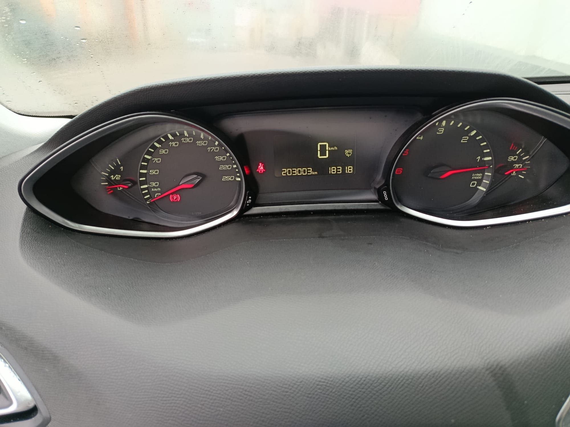 Peugeot 308 · Ano 2014 — imagem 19