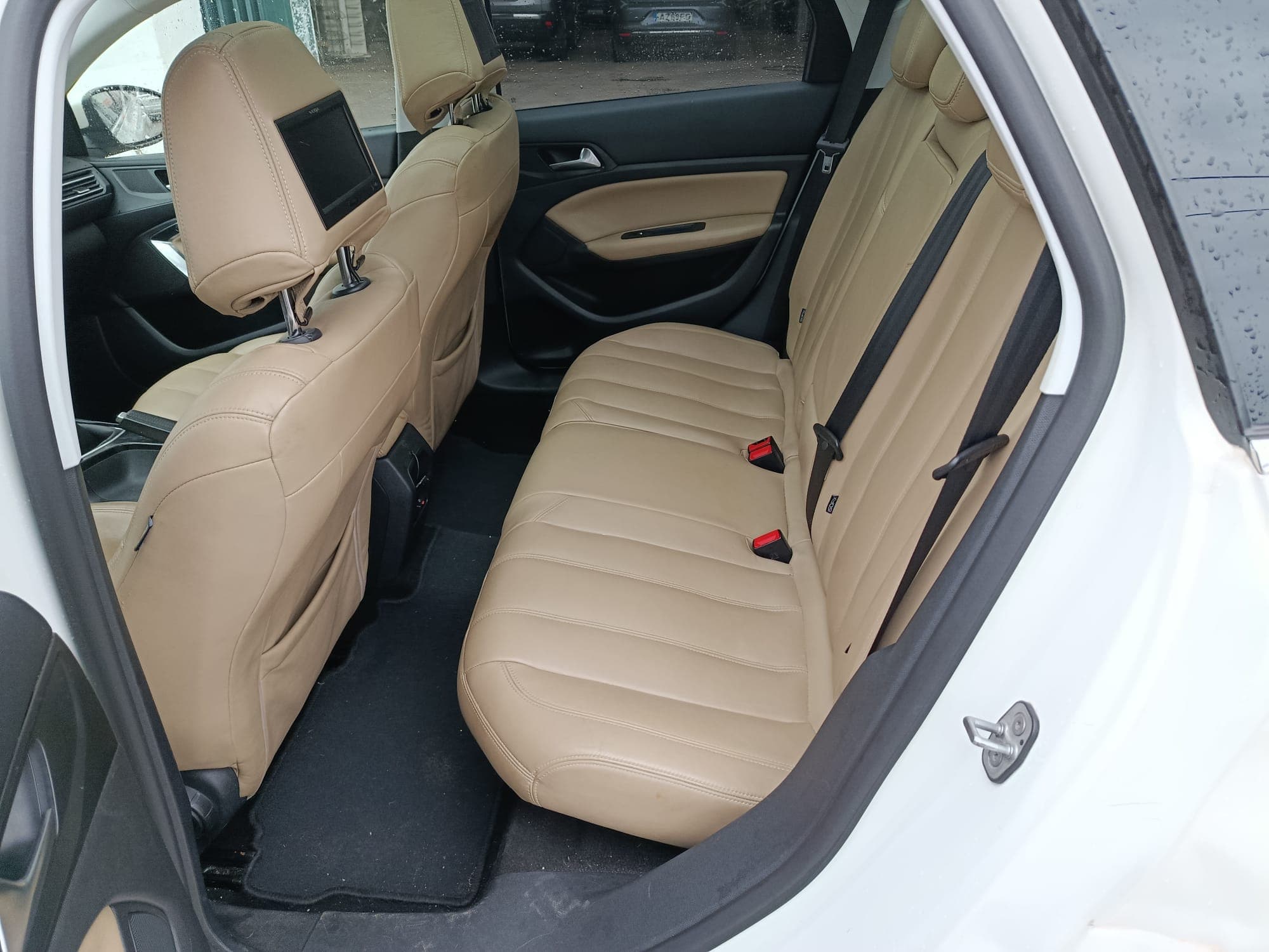 Peugeot 308 · Ano 2014 — imagem 23