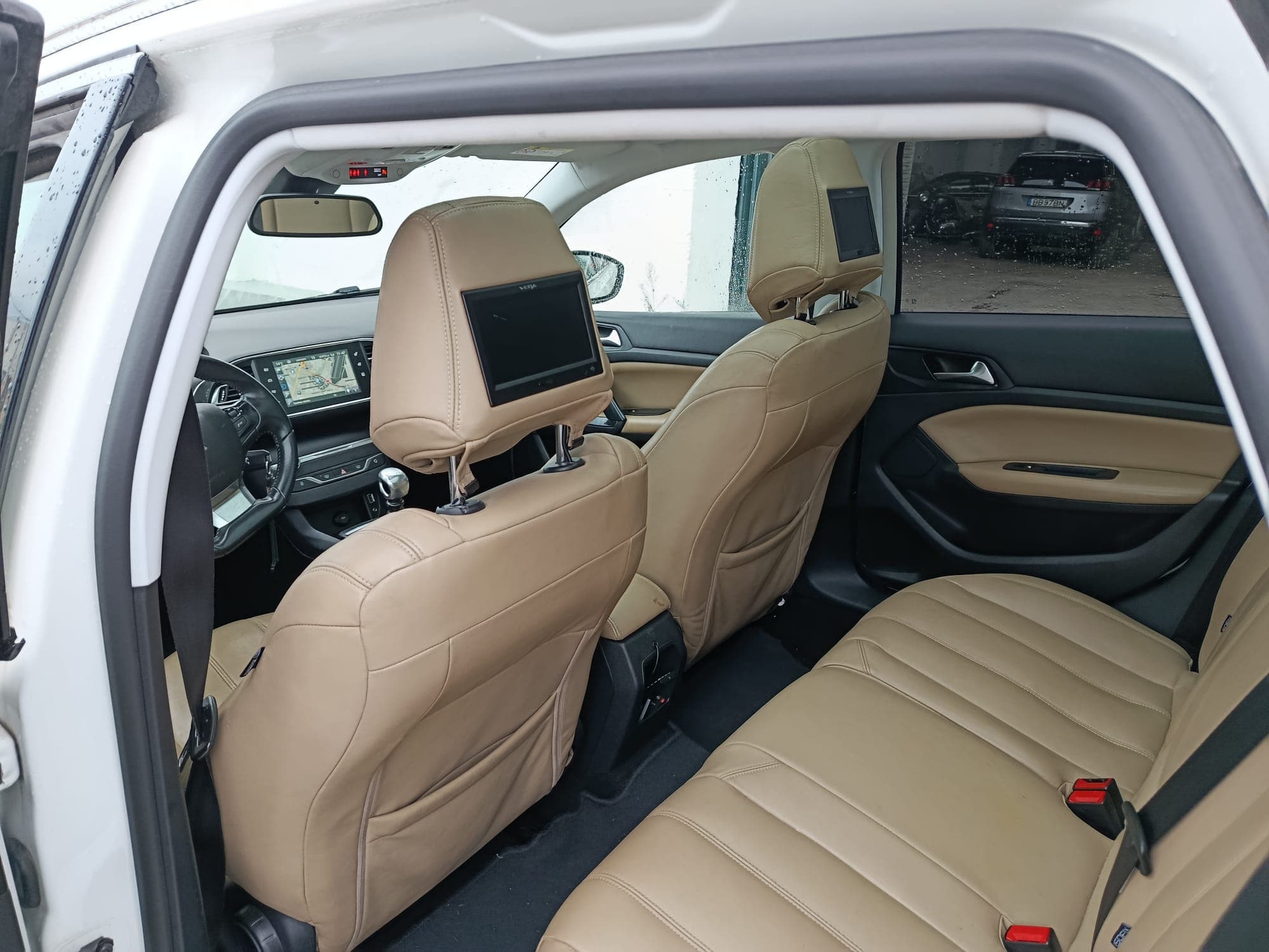Peugeot 308 · Ano 2014 — imagem 21