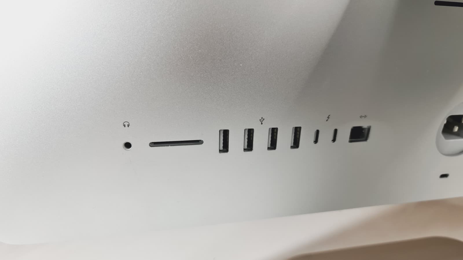 Ordenador Apple iMac A1418 — imagen 4