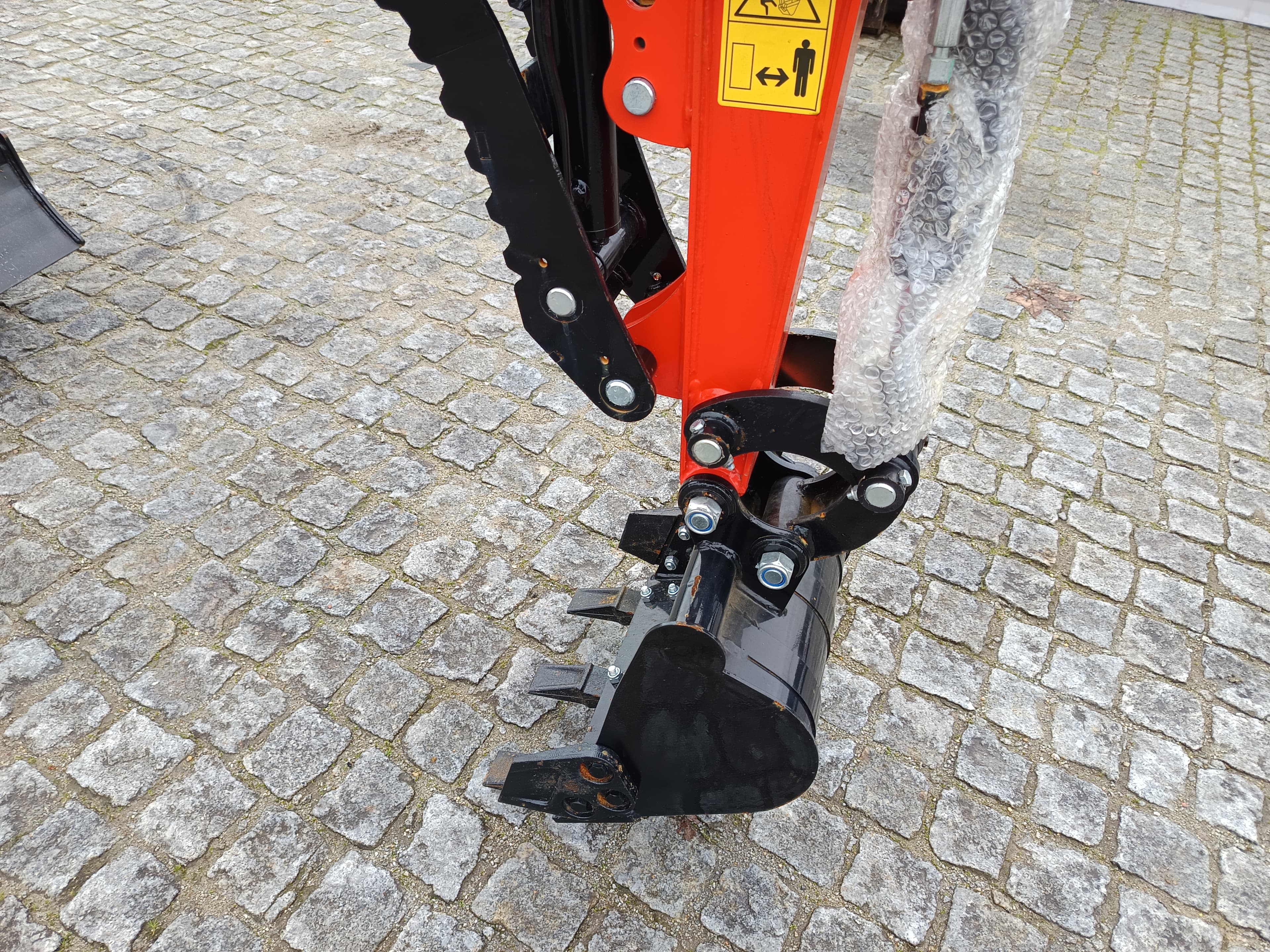 Mini Giratória Newrick ZM-320 · Ano 2025 — imagem 4