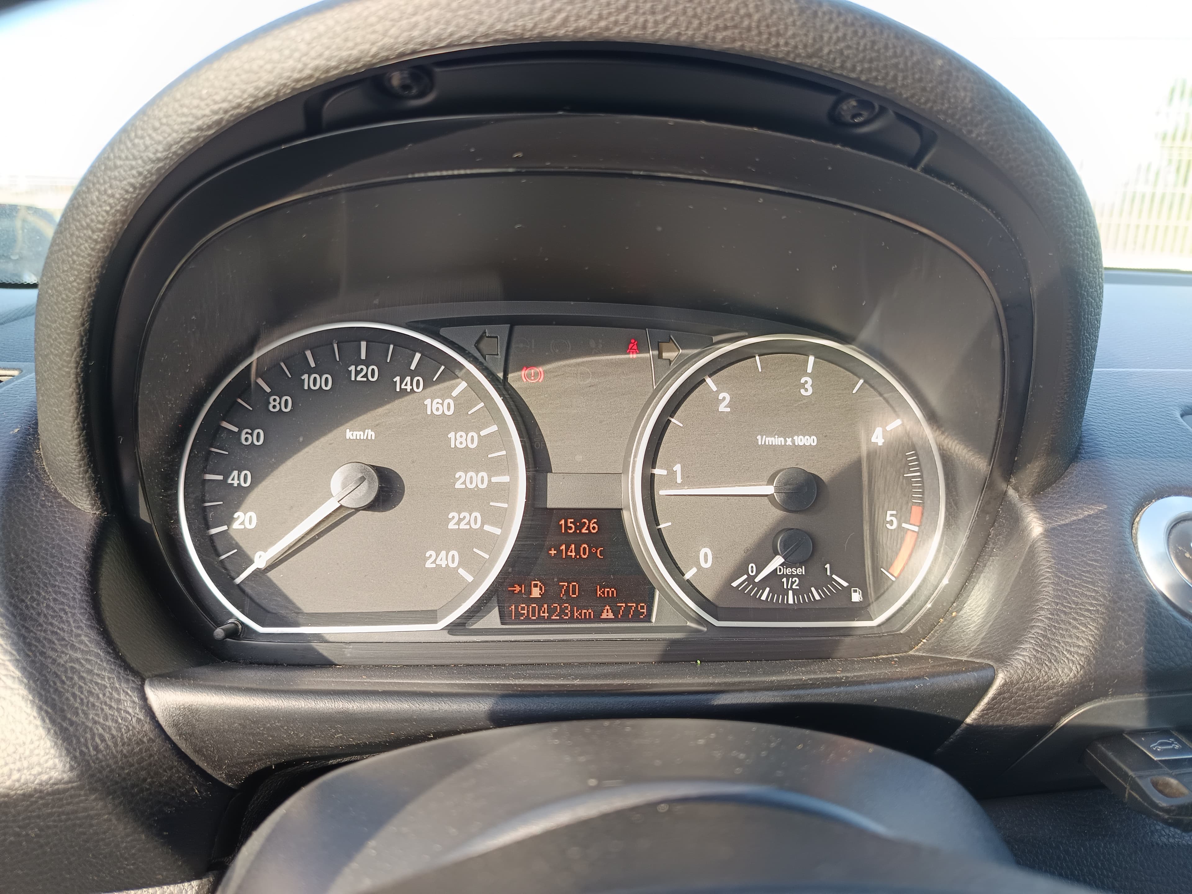 BMW 118d · Ano 2011 — imagem 42