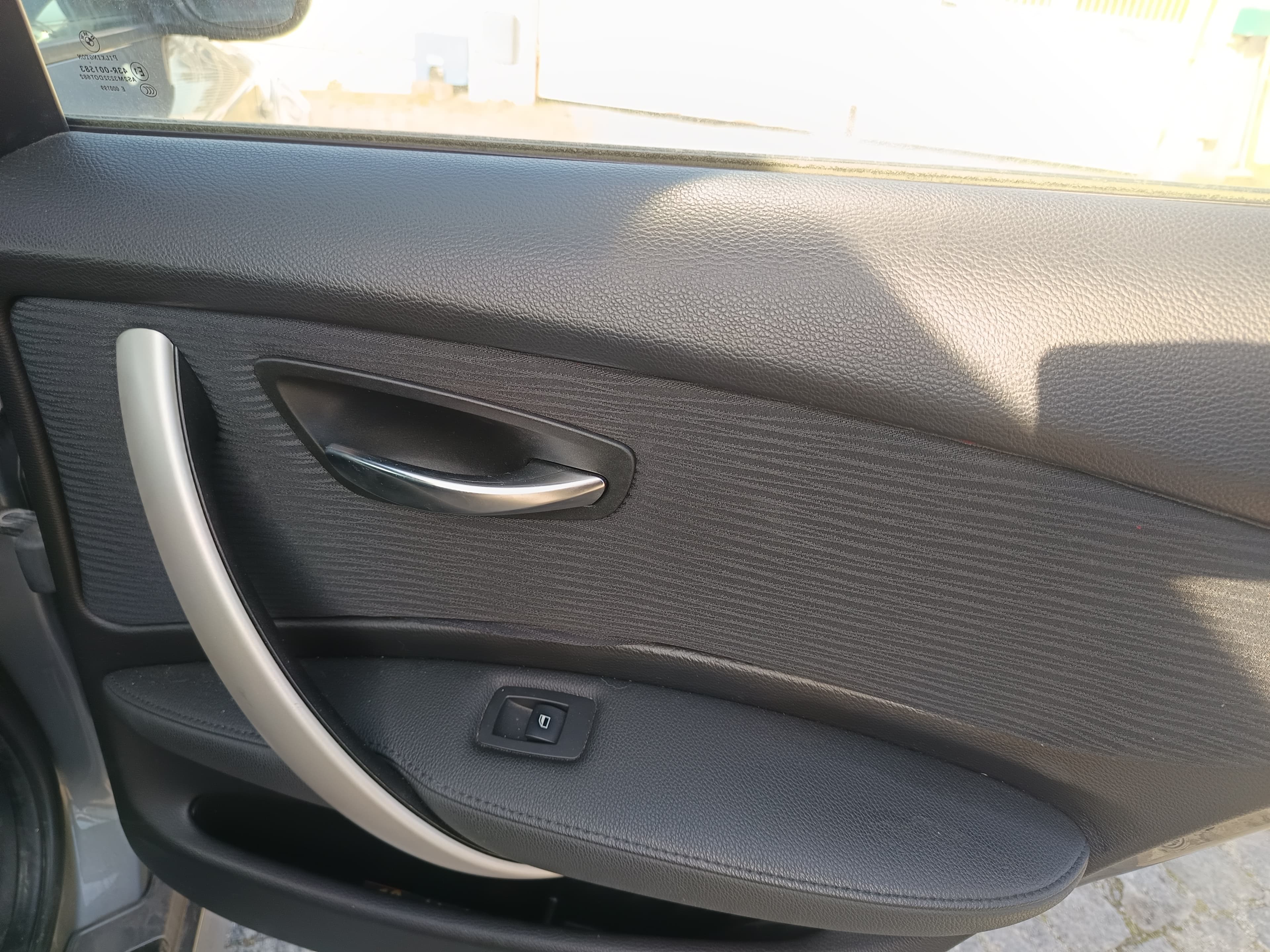 BMW 118d · Ano 2011 — imagem 21