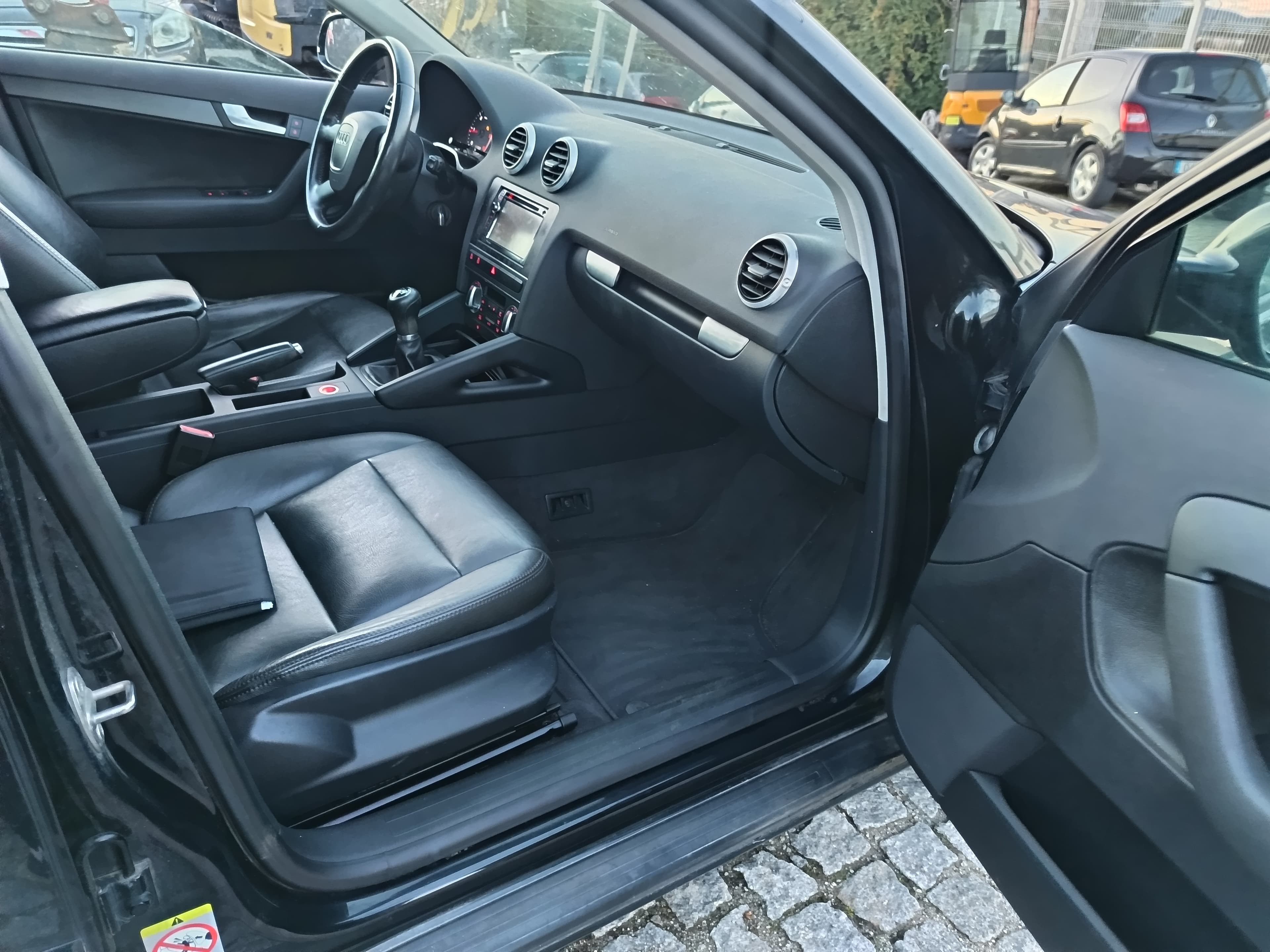 Audi A3 TDI · Ano 2011 — image 22