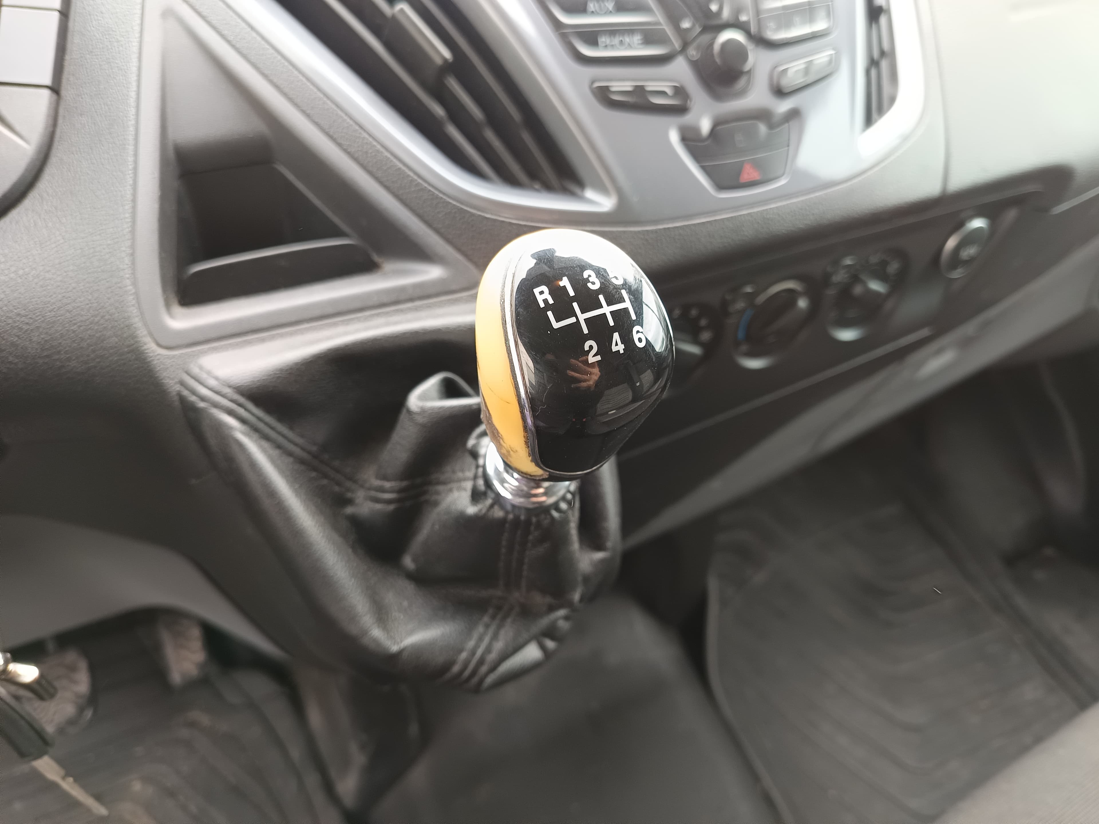 Ford Transit Custom · Ano 2014 — imagem 42