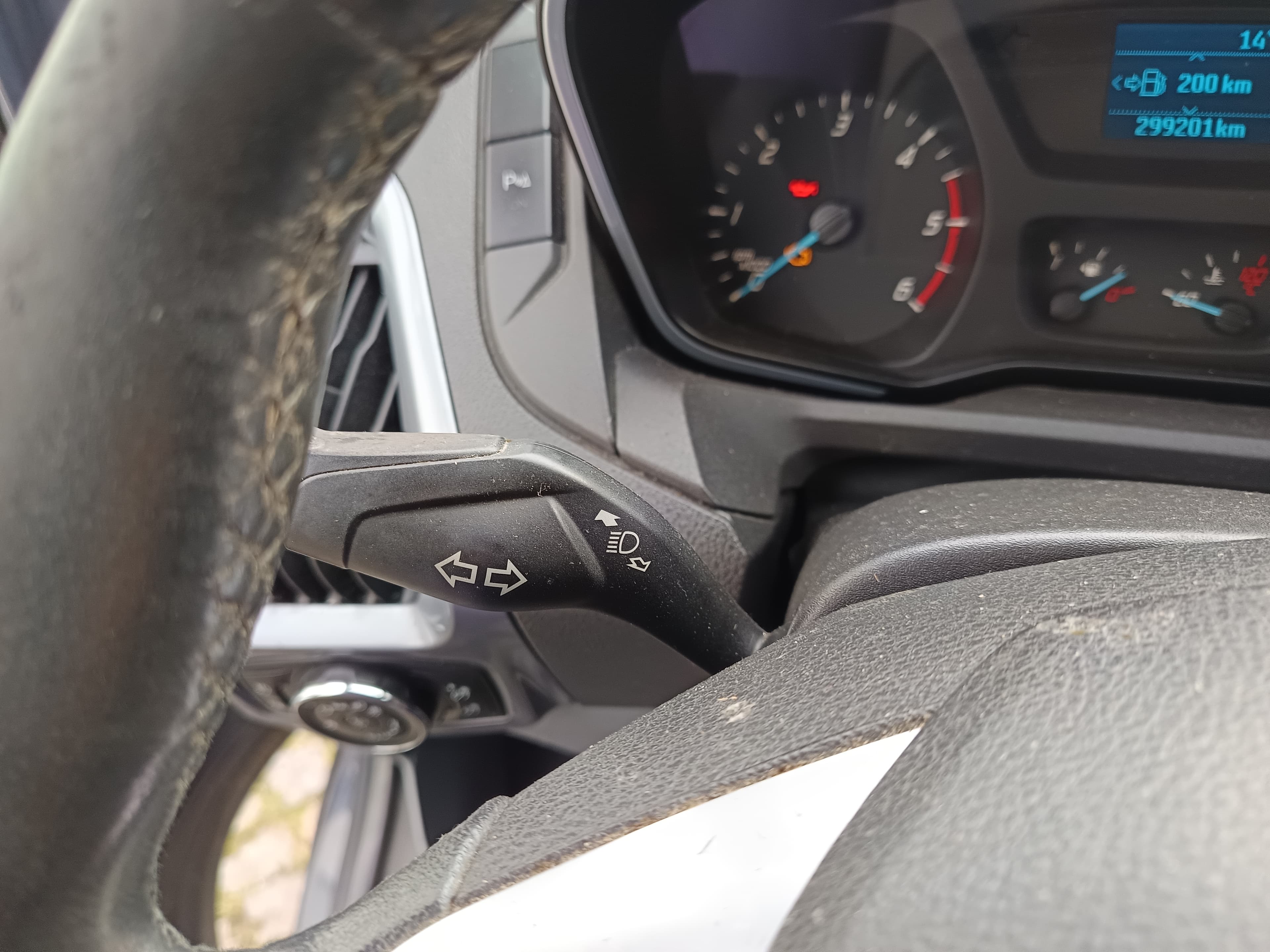 Ford Transit Custom · Ano 2014 — imagem 40