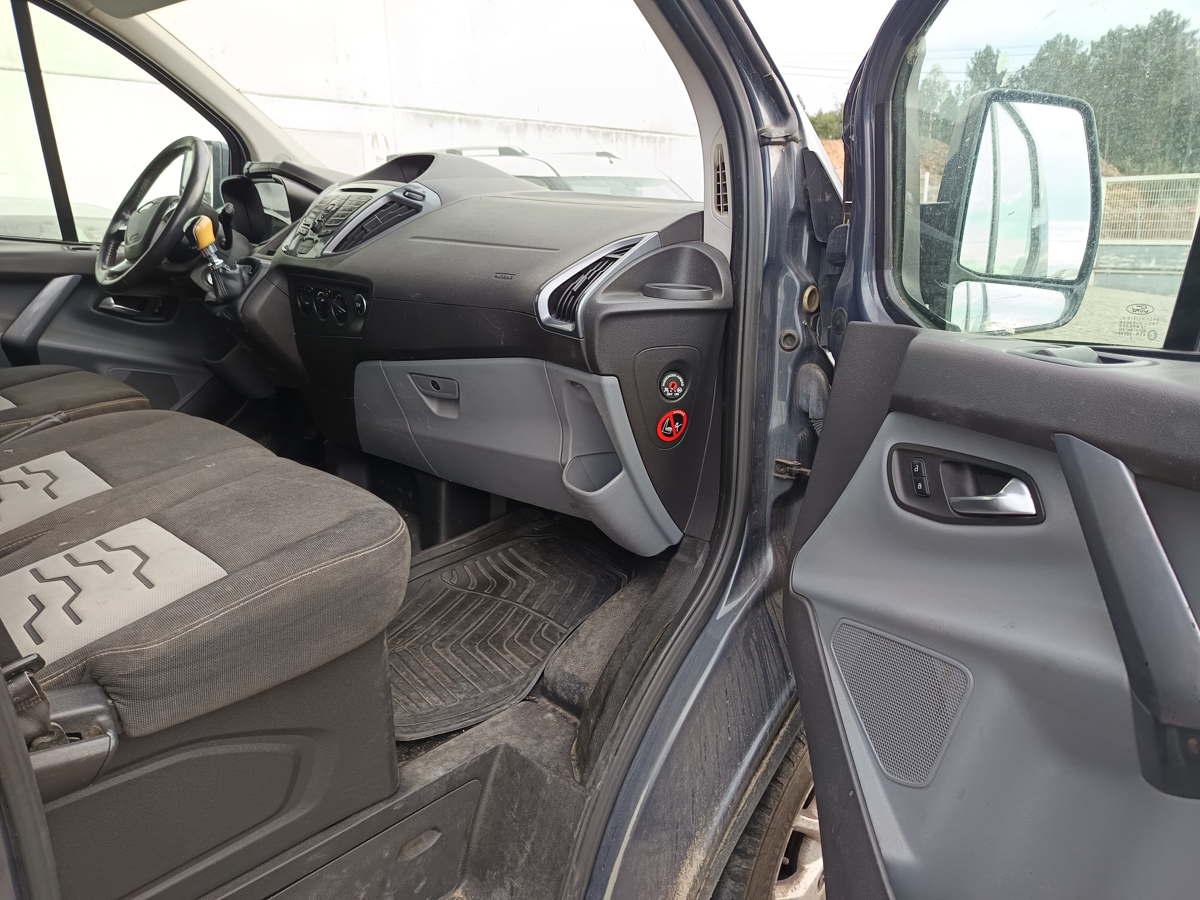 Ford Transit Custom · Ano 2014 — imagem 24