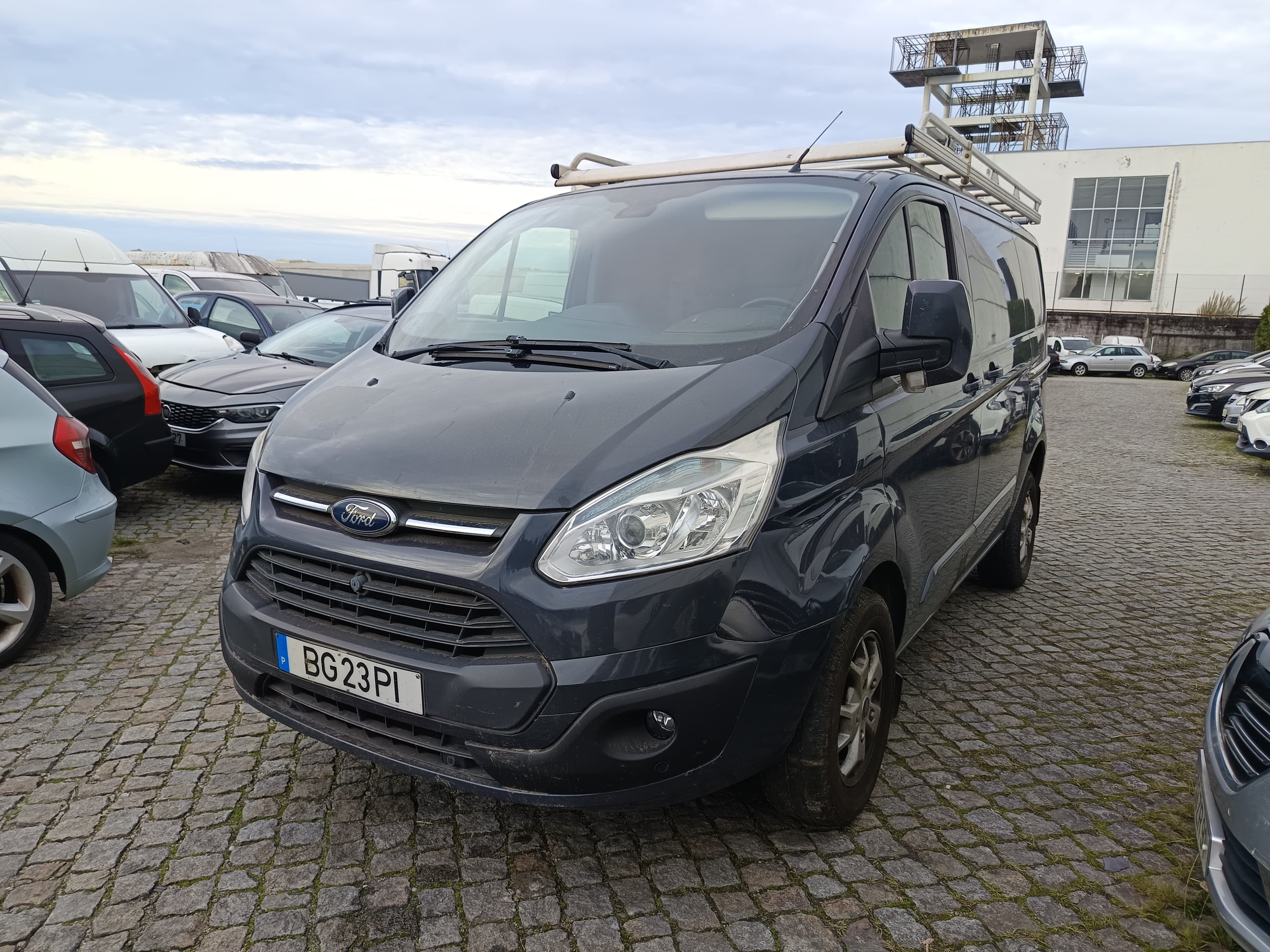 Ford Transit Custom · Ano 2014 — imagem 3