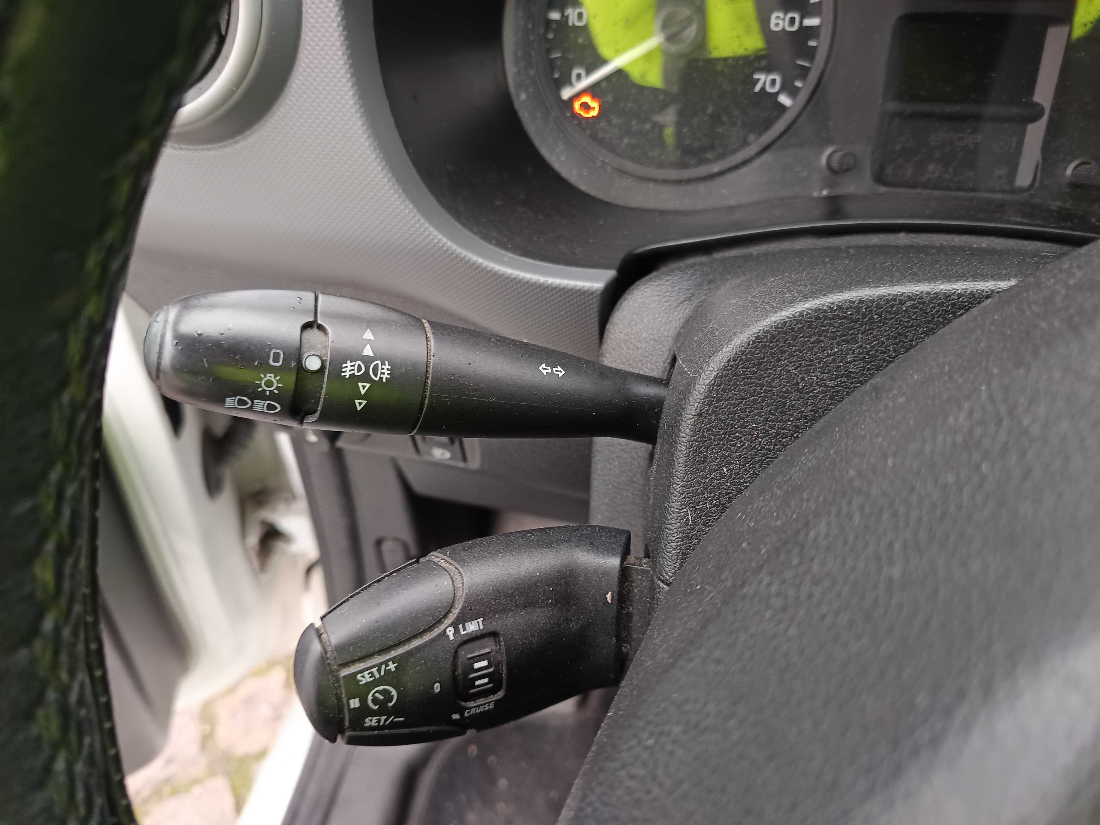 Peugeot Partner · Ano 2016 — imagem 36