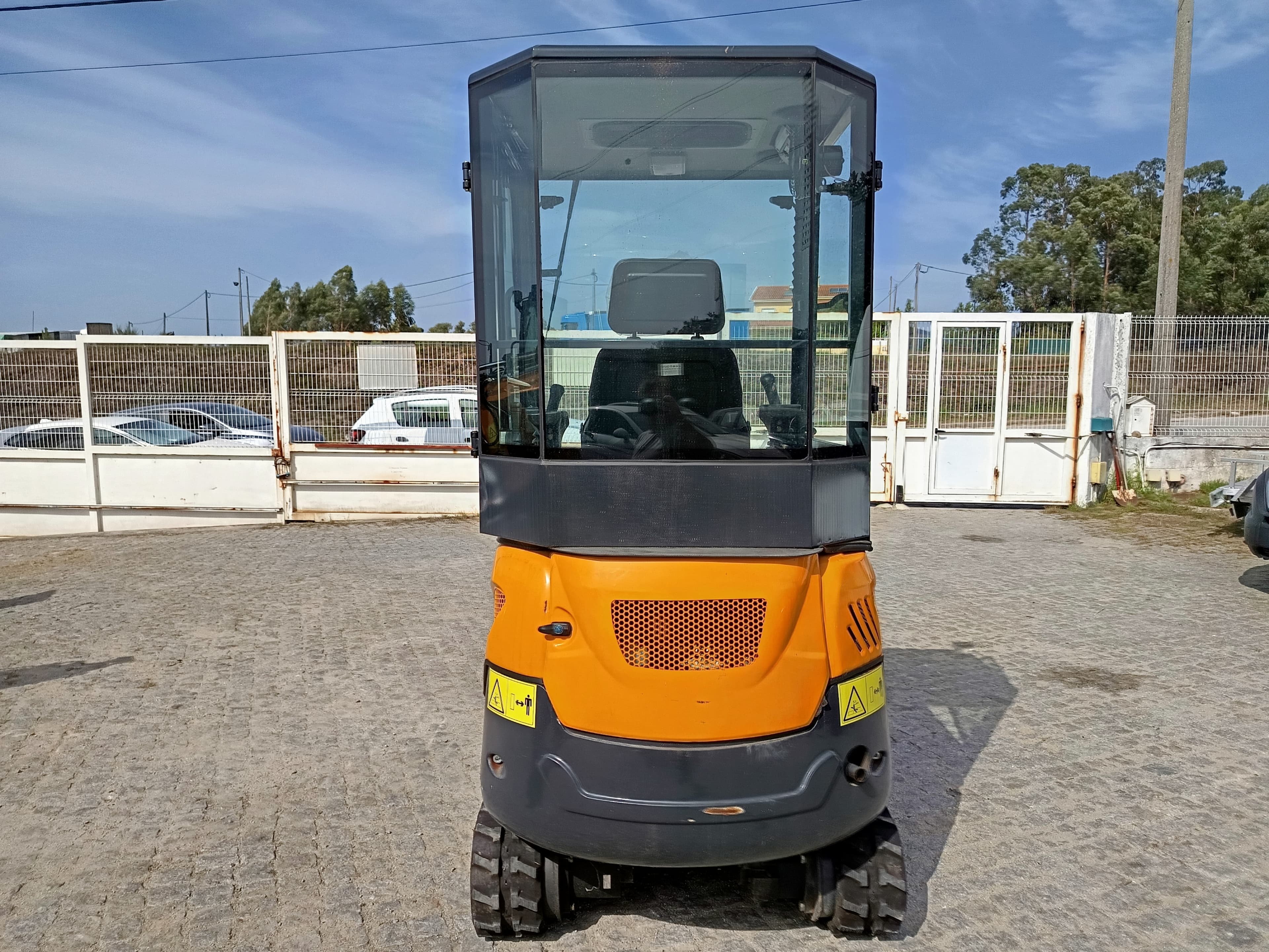 Mini Giratória Infront YFE16 · Ano 2022 — image 4