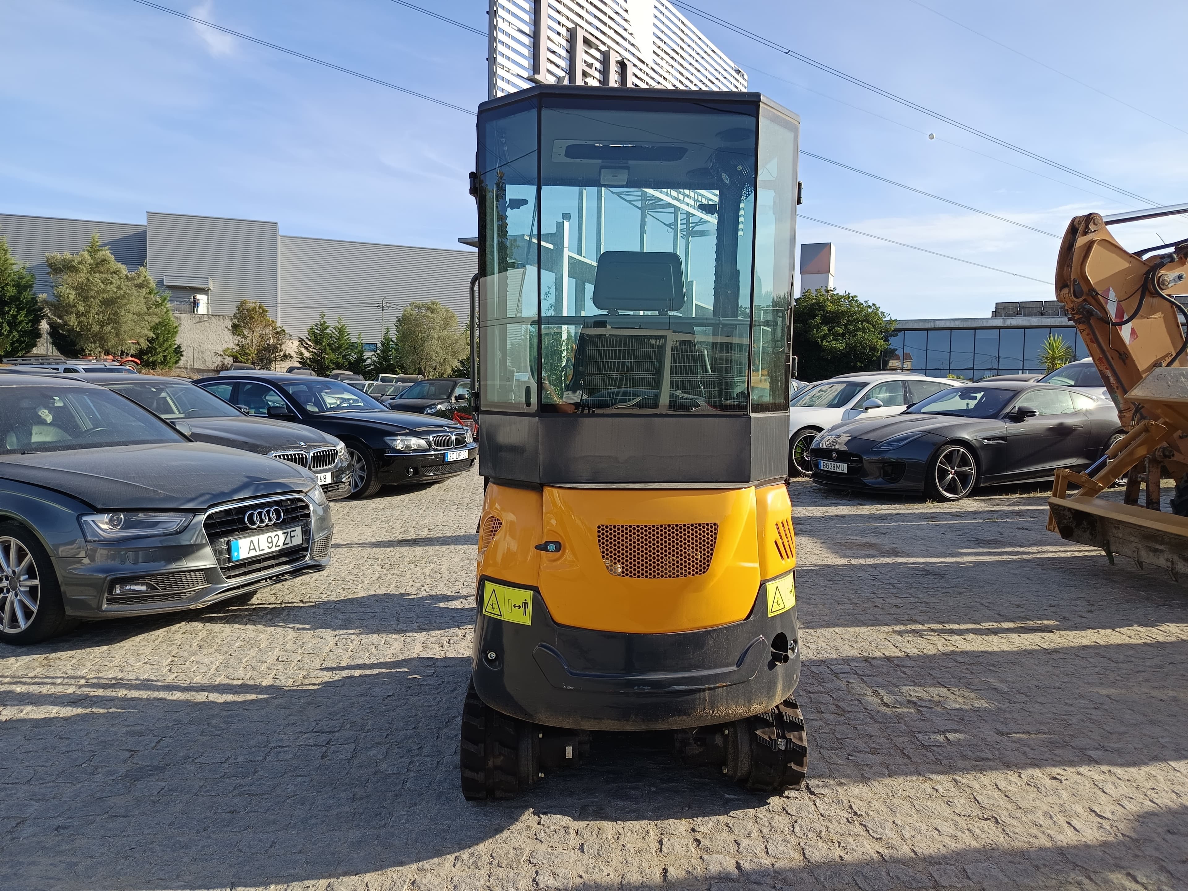 Mini Giratória Infront YFE16 · Ano 2022 — imagem 4