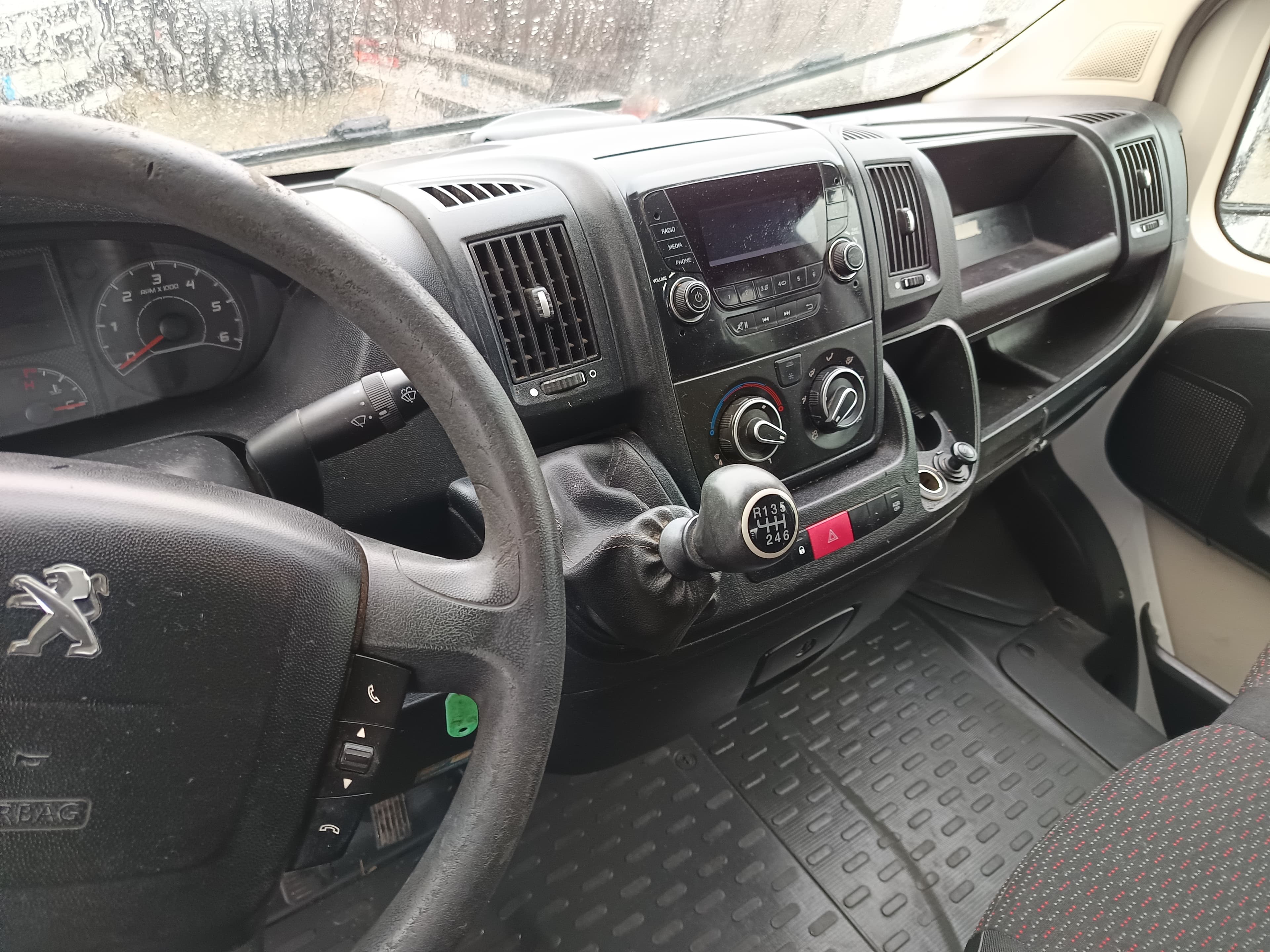 Peugeot Boxer · Année 2015 — image 27