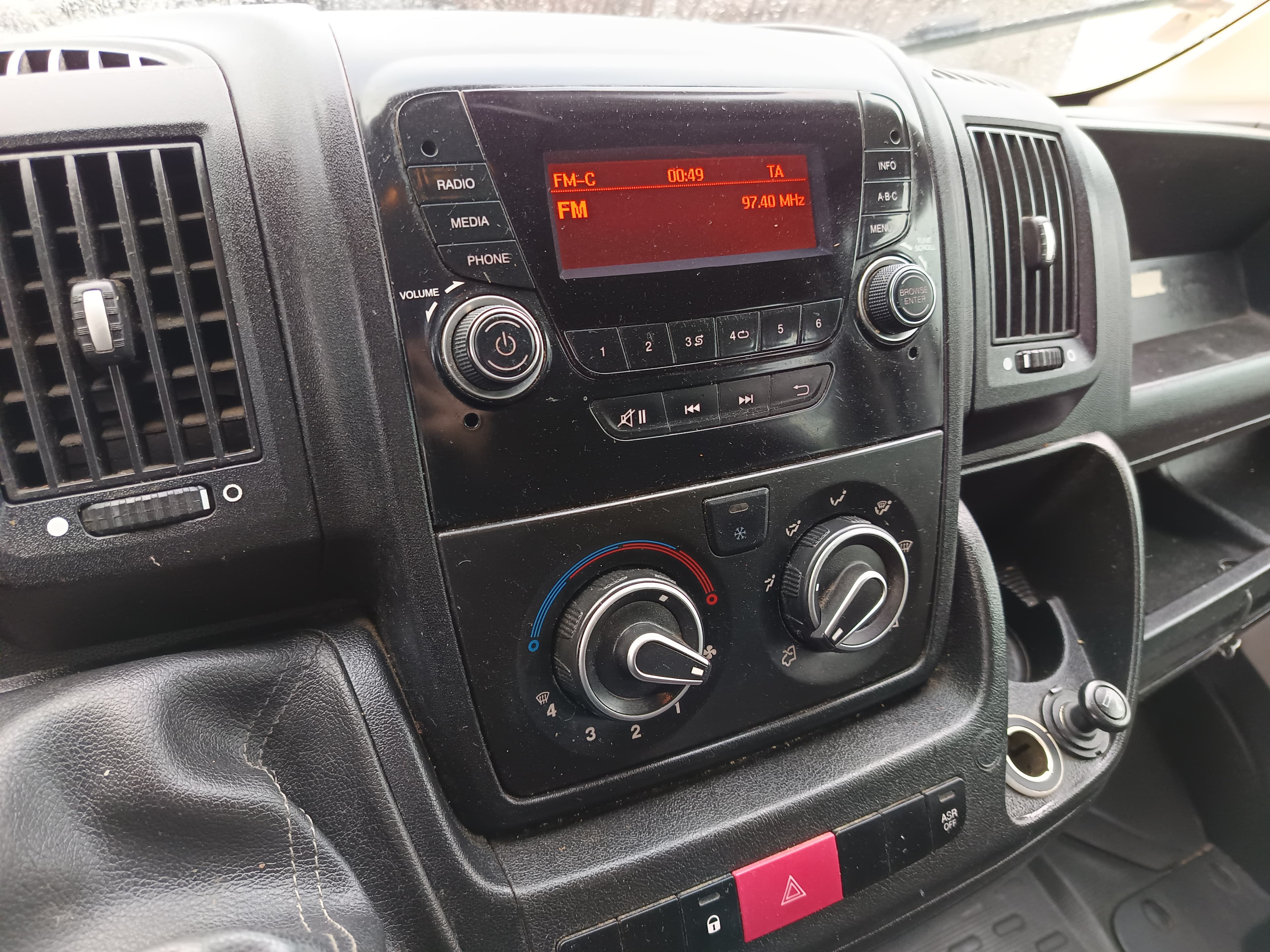Peugeot Boxer · Année 2015 — image 25