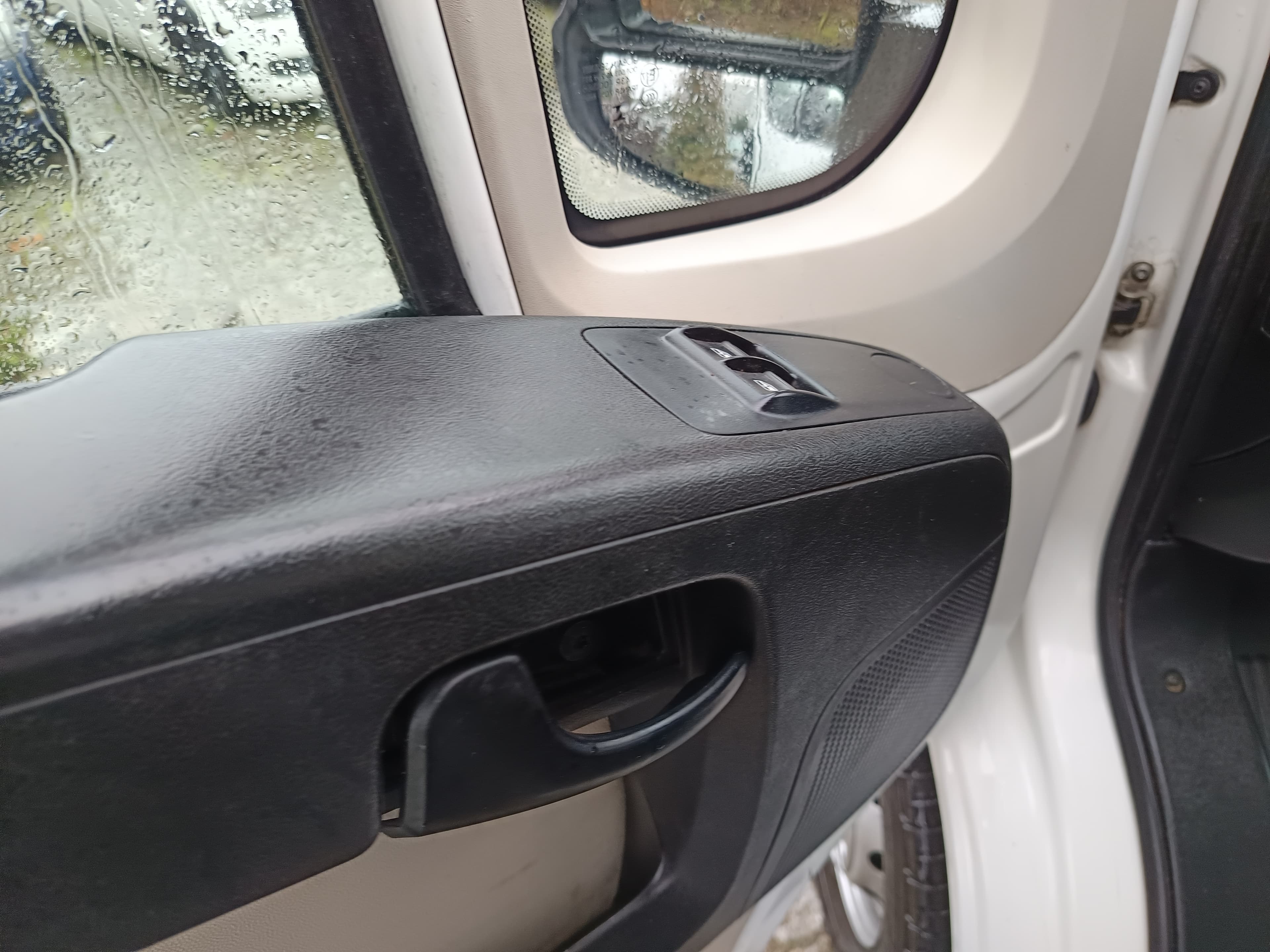 Peugeot Boxer · Année 2015 — image 24