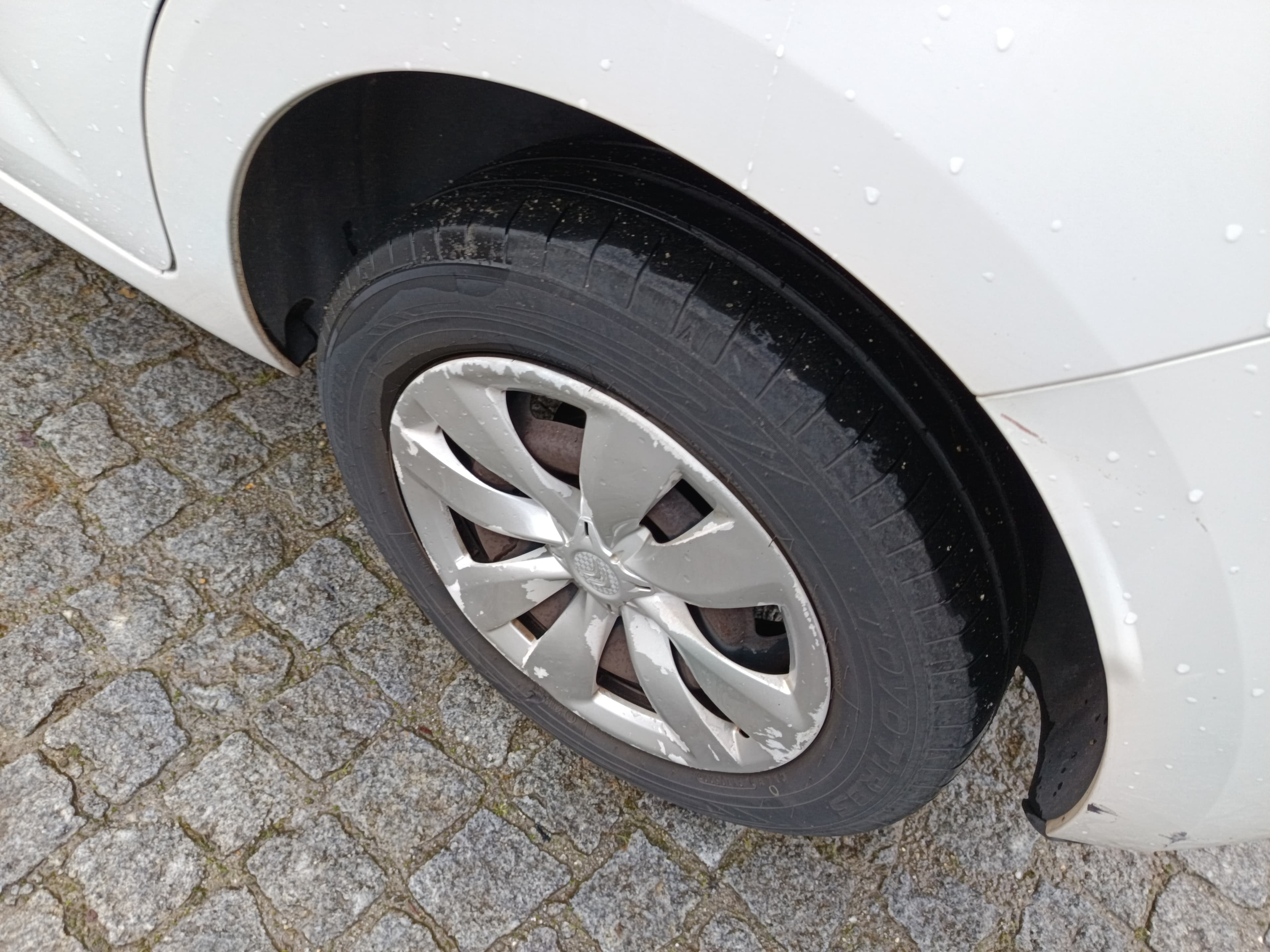 Citroën C3 · Ano 2010 — imagem 12