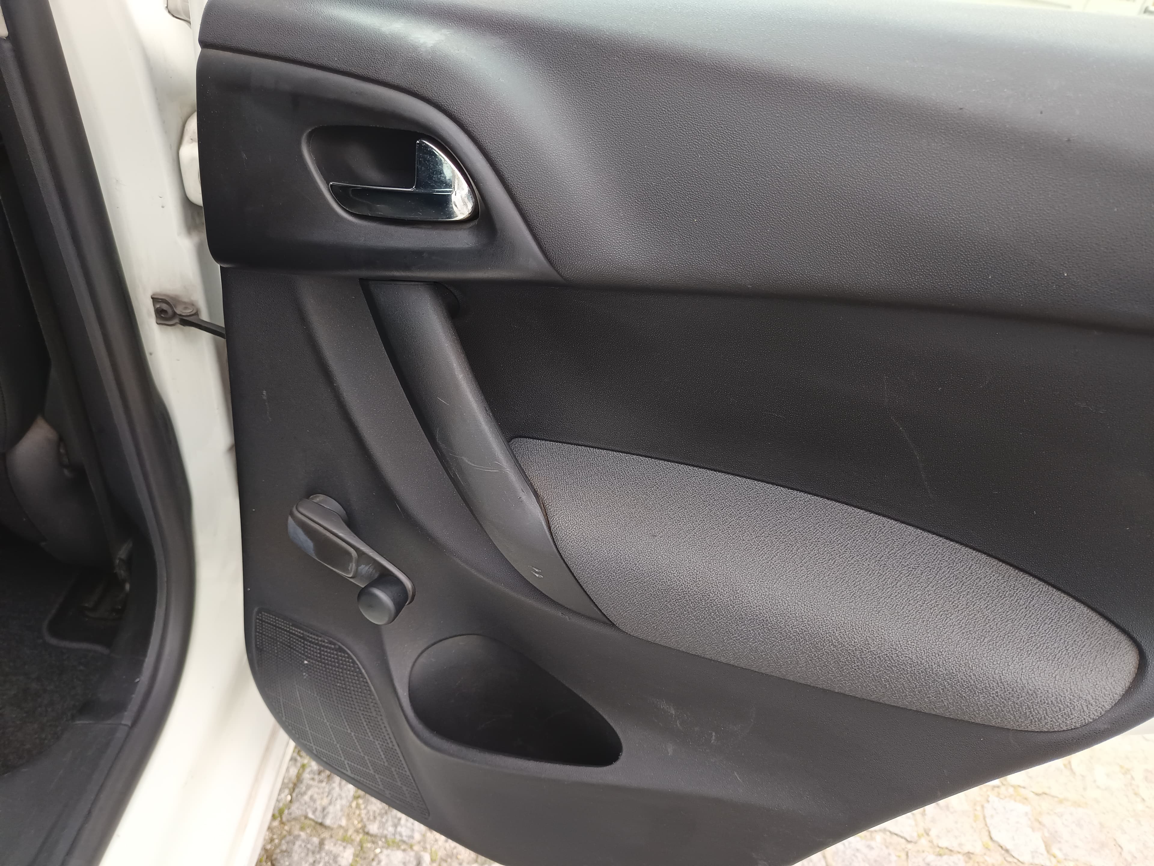 Citroën C3 · Ano 2010 — imagem 19