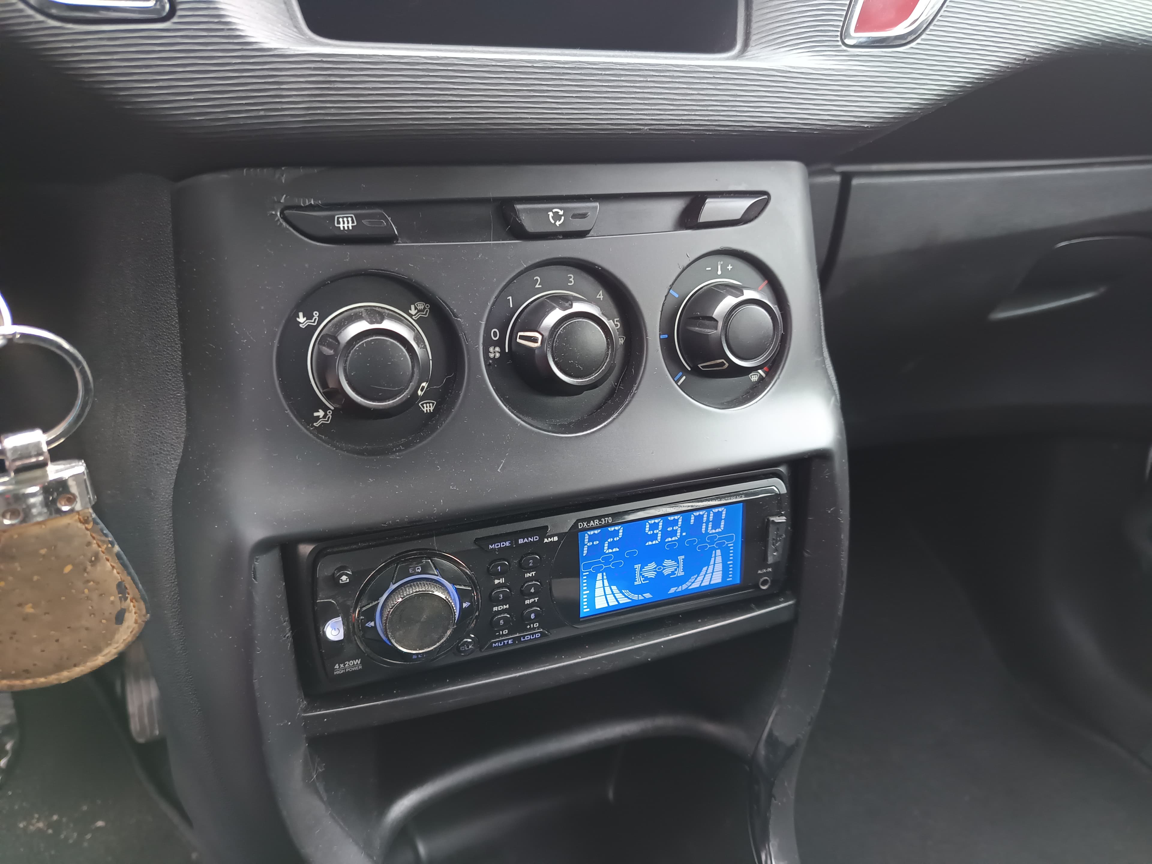 Citroën C3 · Ano 2010 — imagem 32