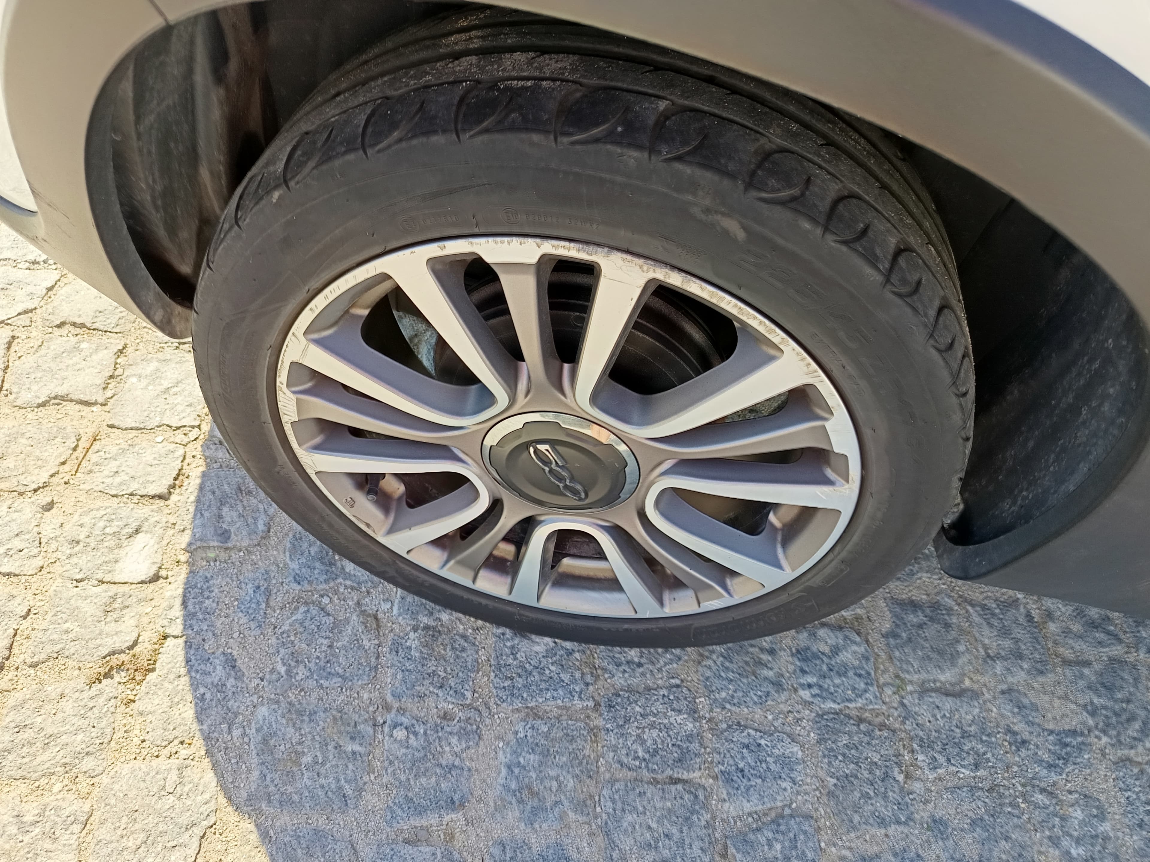 Fiat 500 L · Ano 2019 — imagen 8
