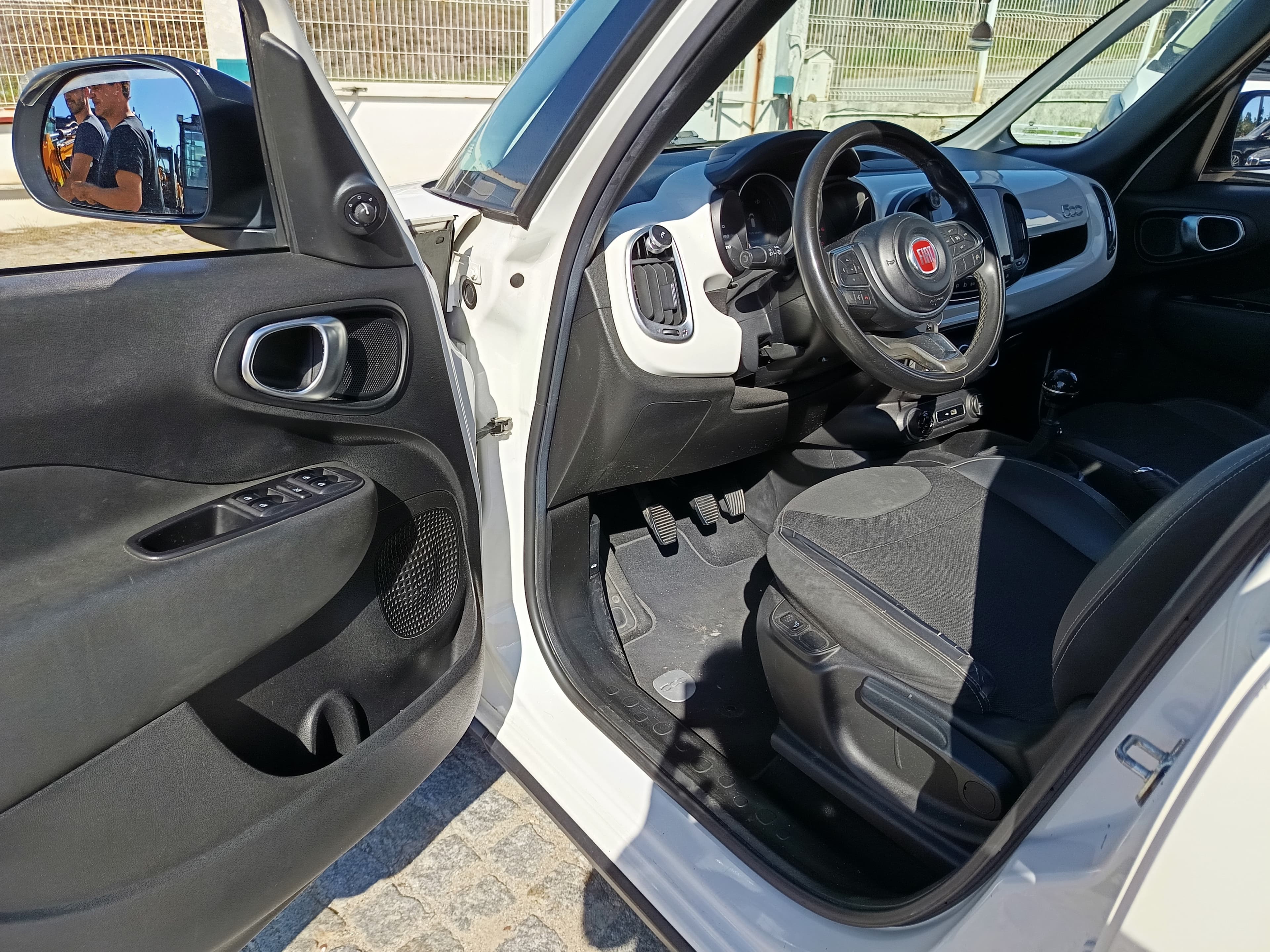 Fiat 500 L · Ano 2019 — imagen 29