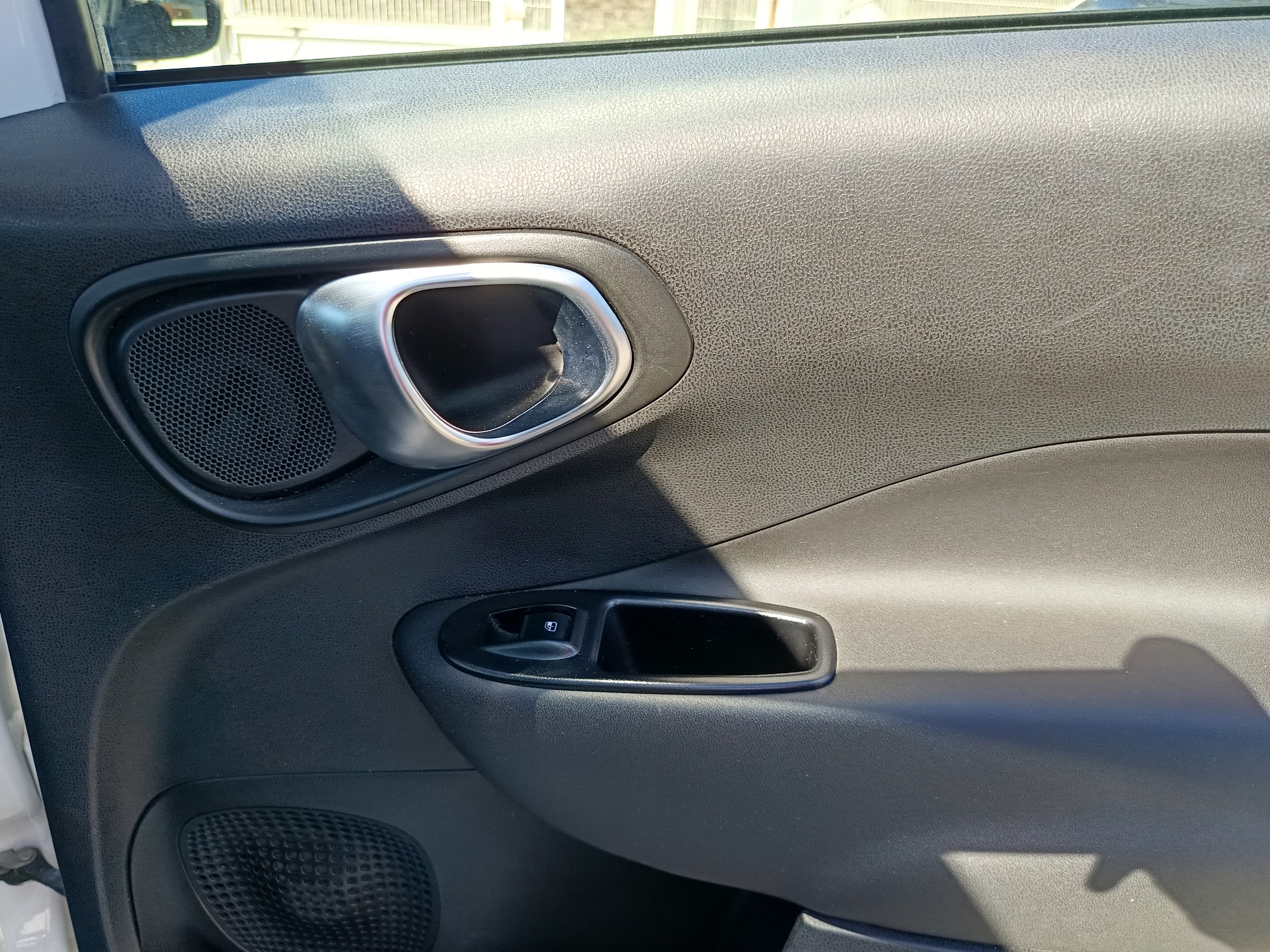 Fiat 500 L · Ano 2019 — imagen 21