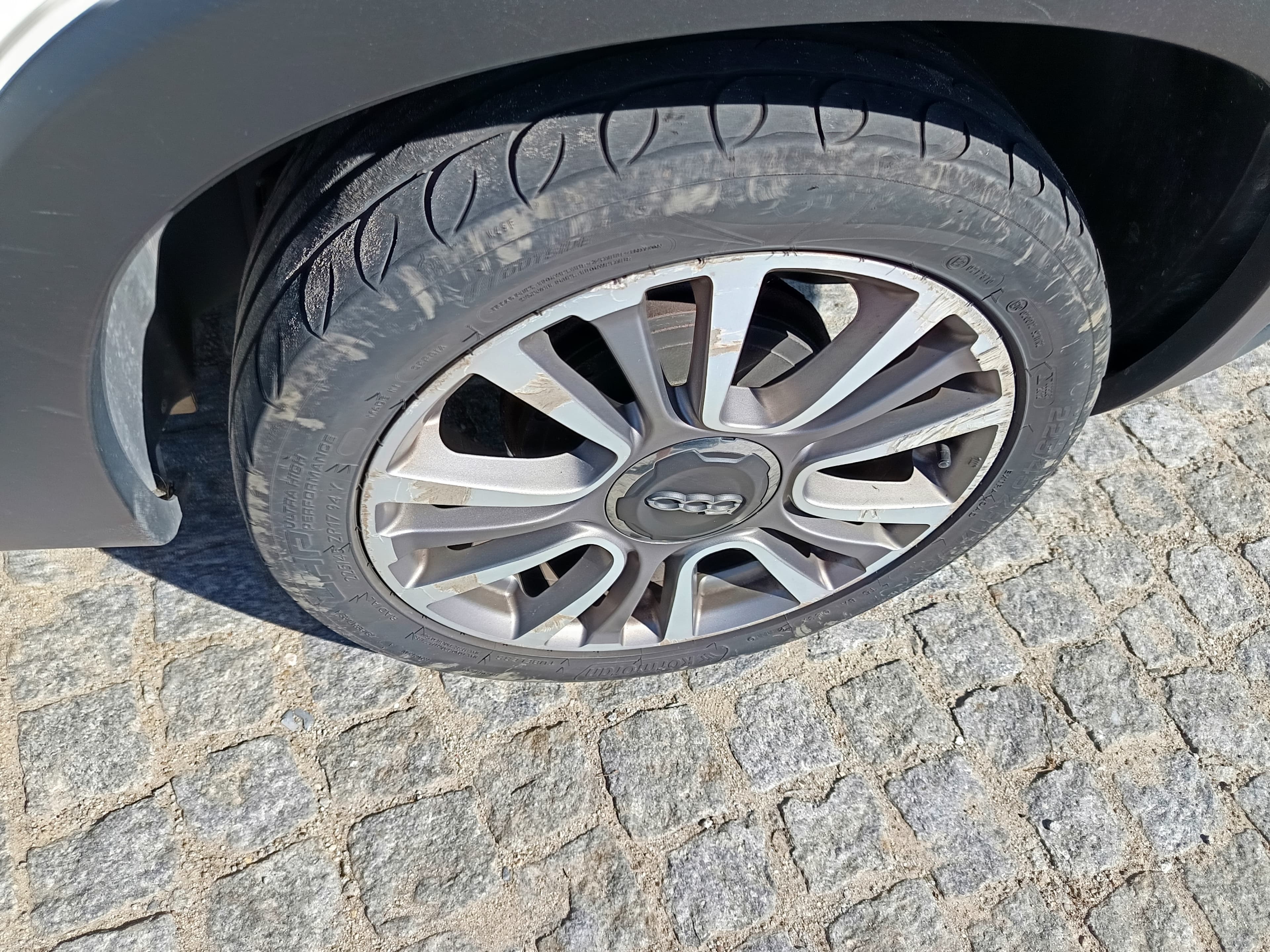 Fiat 500 L · Ano 2019 — imagen 13