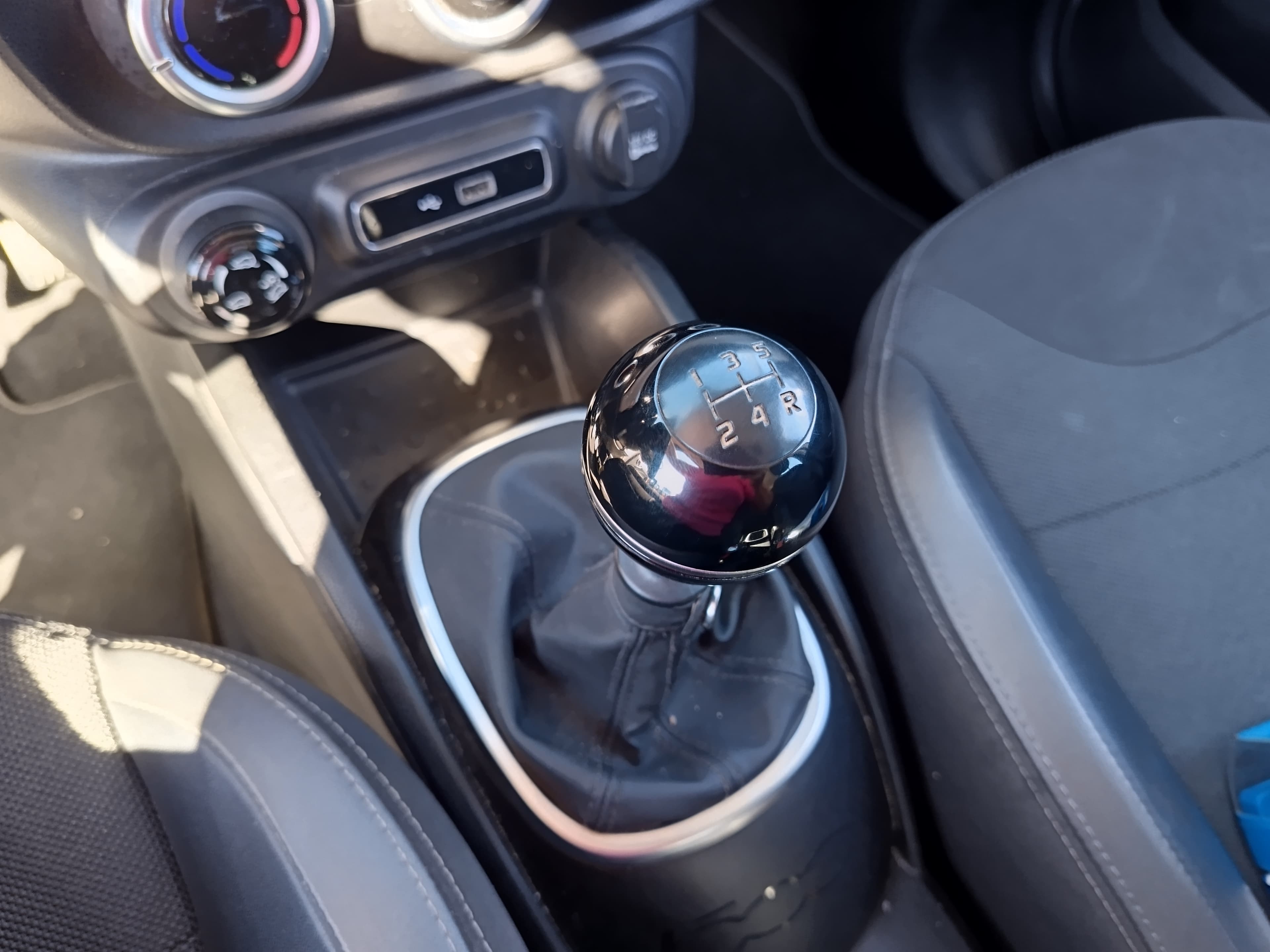 Fiat 500 L · Ano 2019 — imagen 37