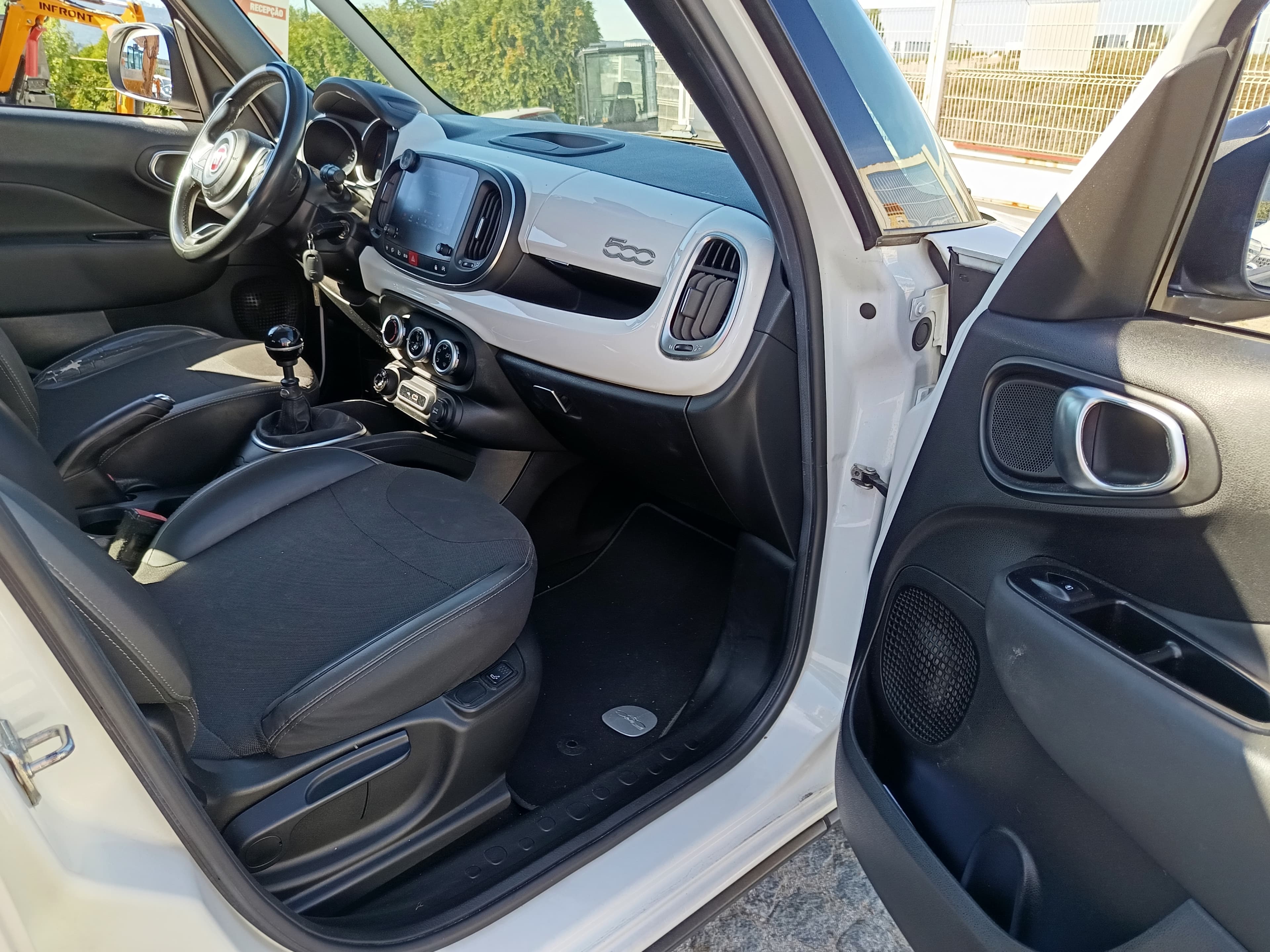 Fiat 500 L · Ano 2019 — imagen 23