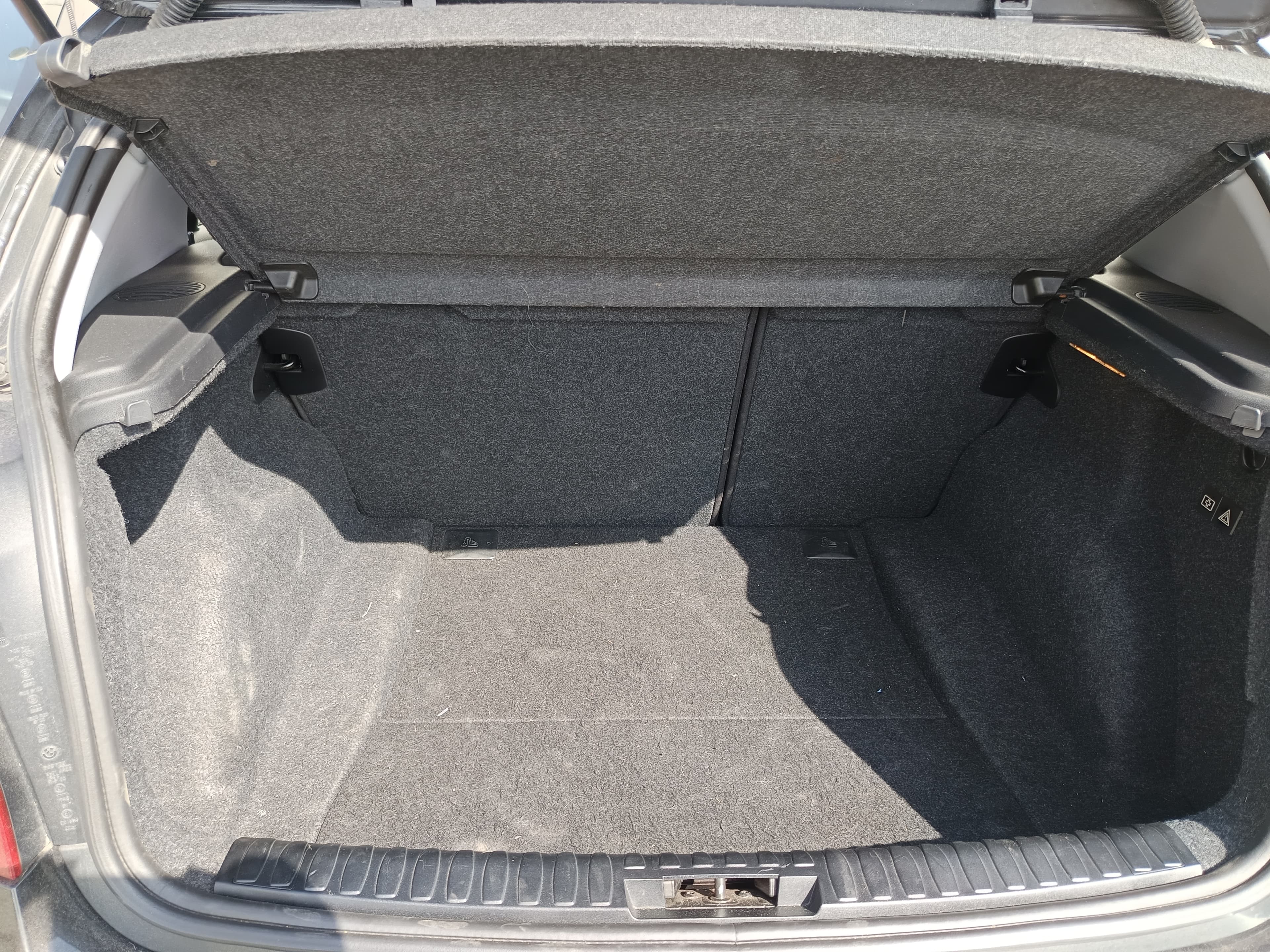 BMW 118d · Ano 2011 — imagem 15