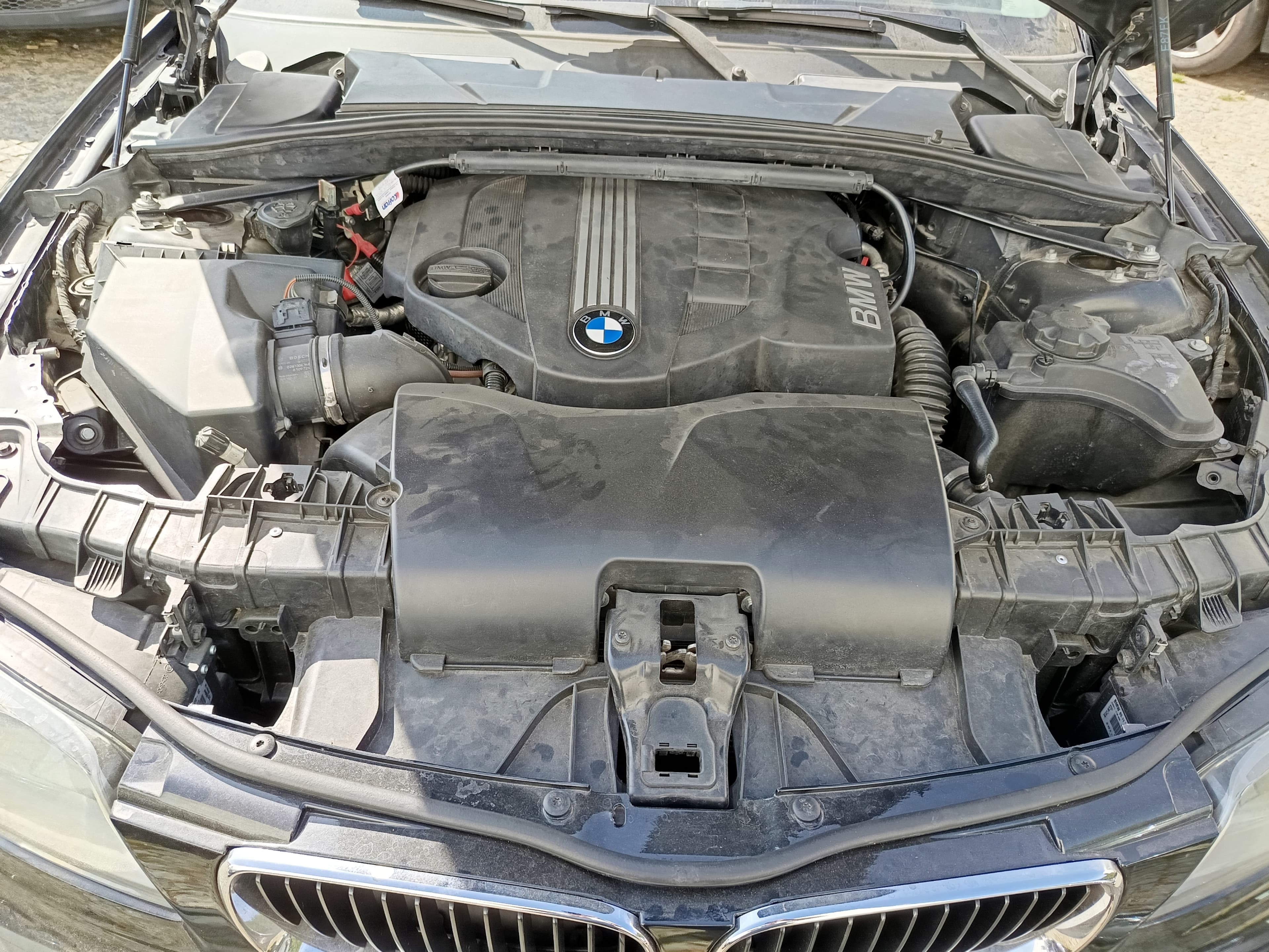 BMW 118d · Ano 2011 — imagem 16