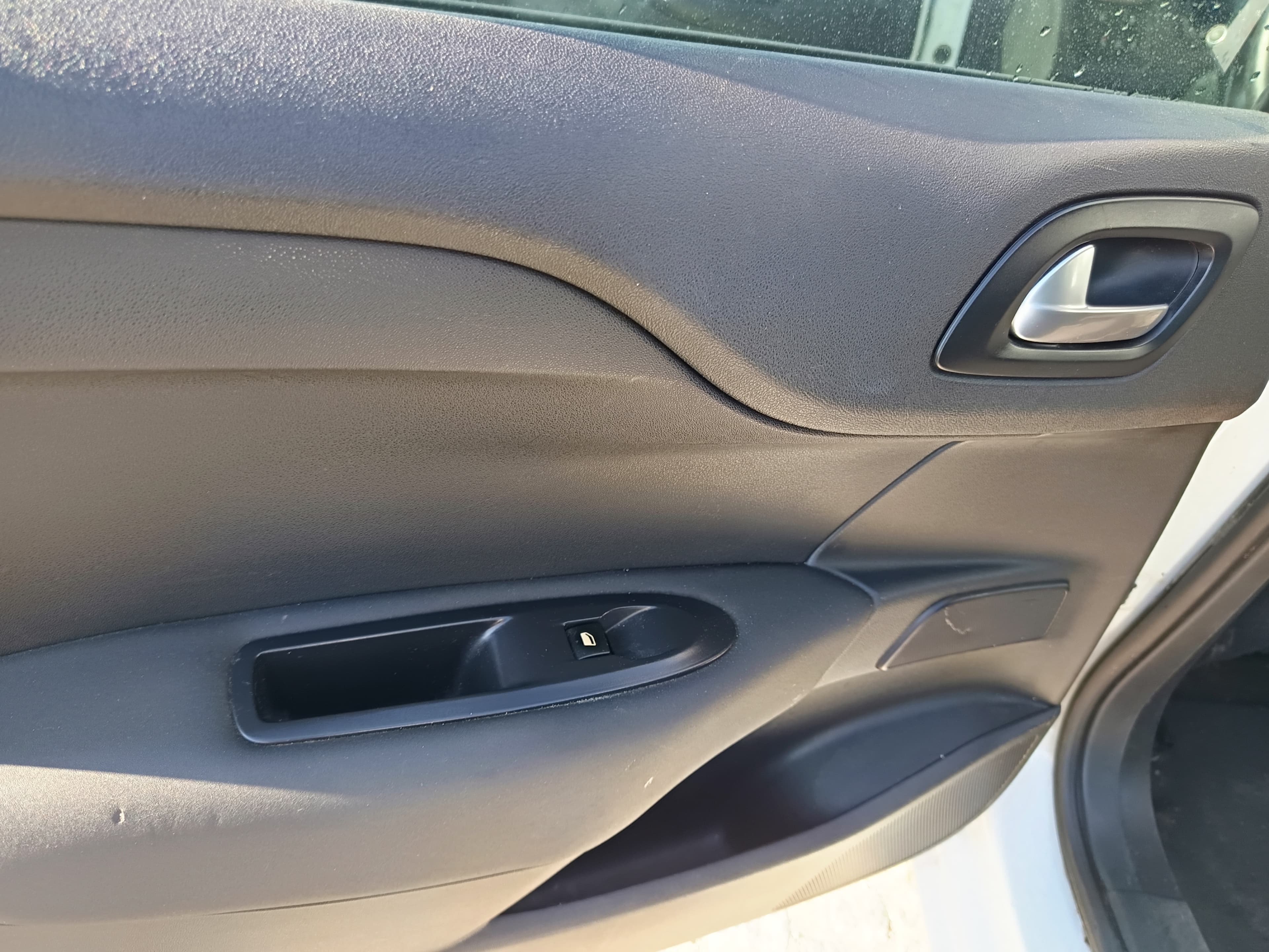 Citroën C4 · Ano 2017 — image 37