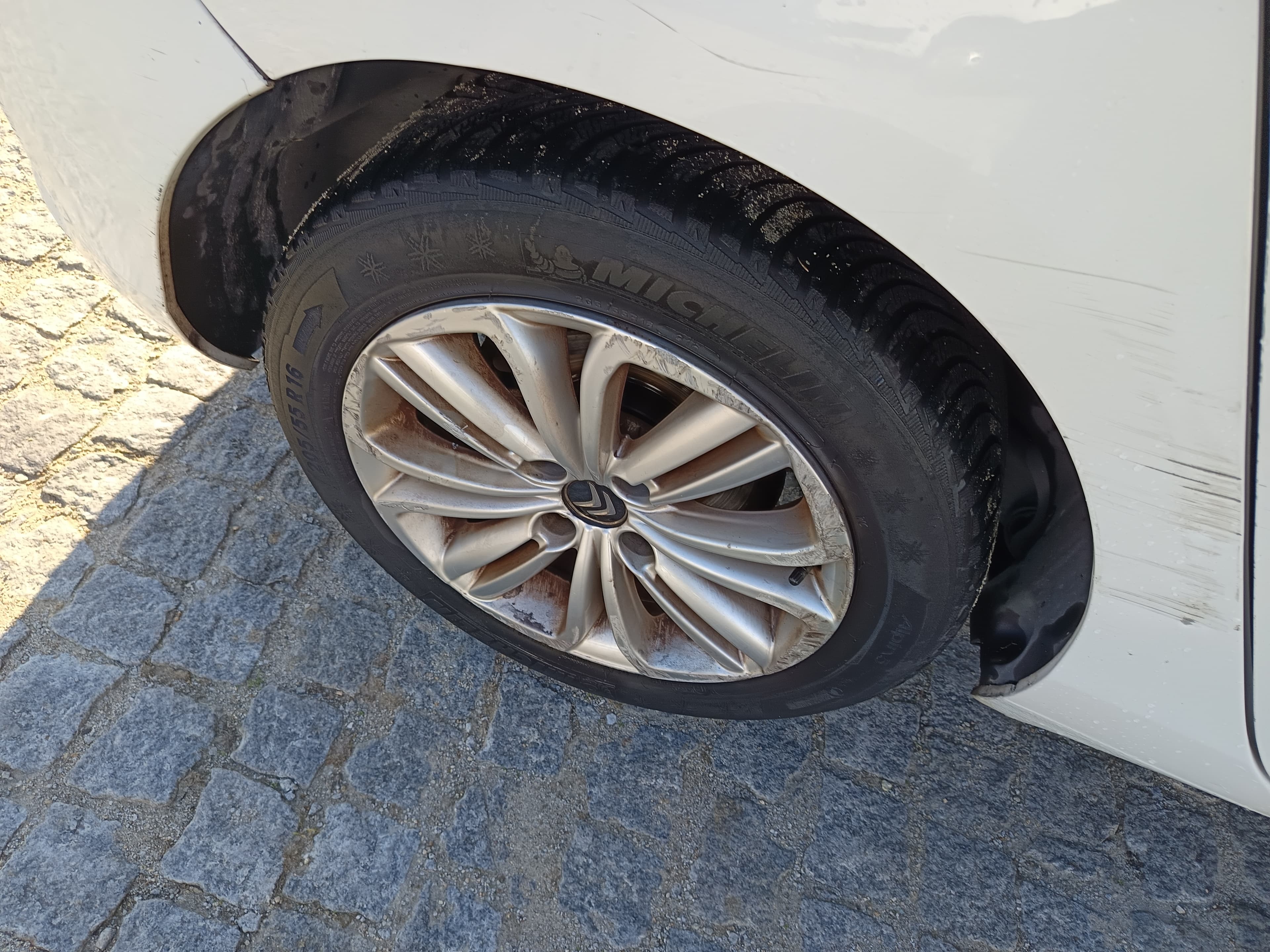 Citroën C4 · Ano 2017 — image 15