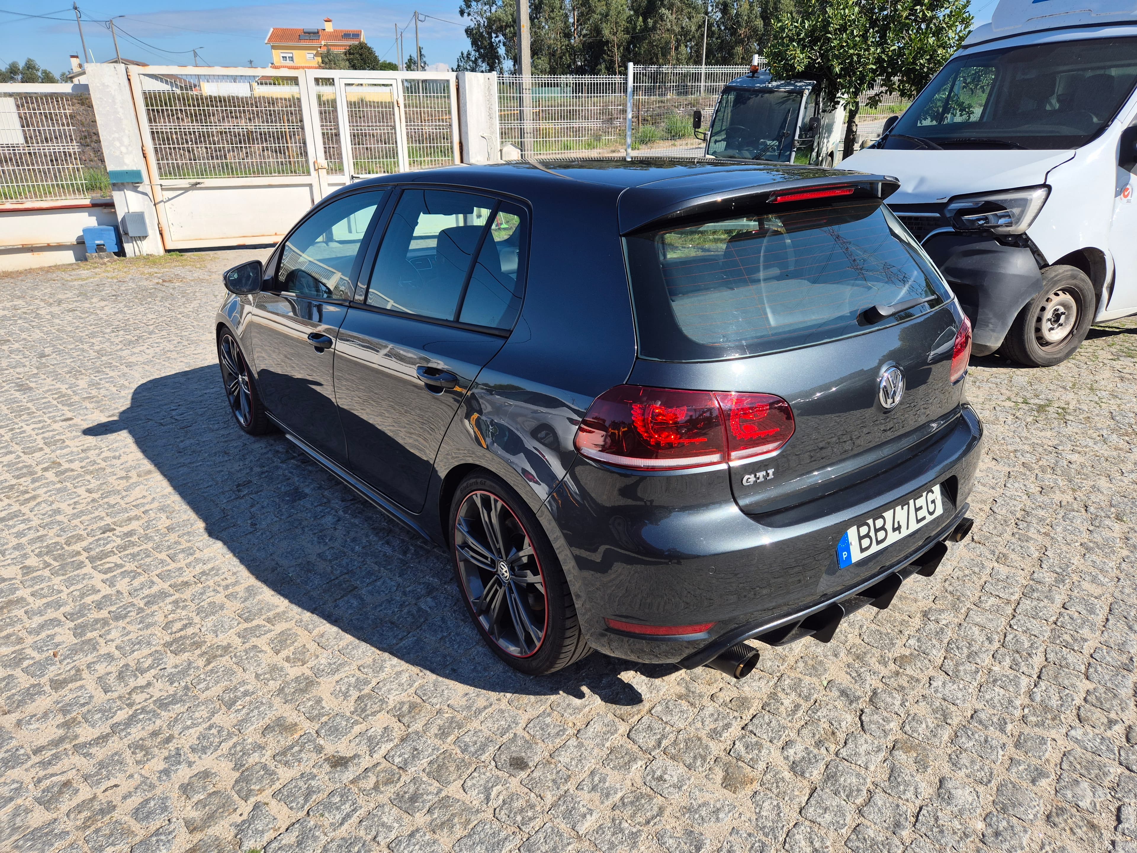 Volkswagen Golf · Ano 2009 — image 4