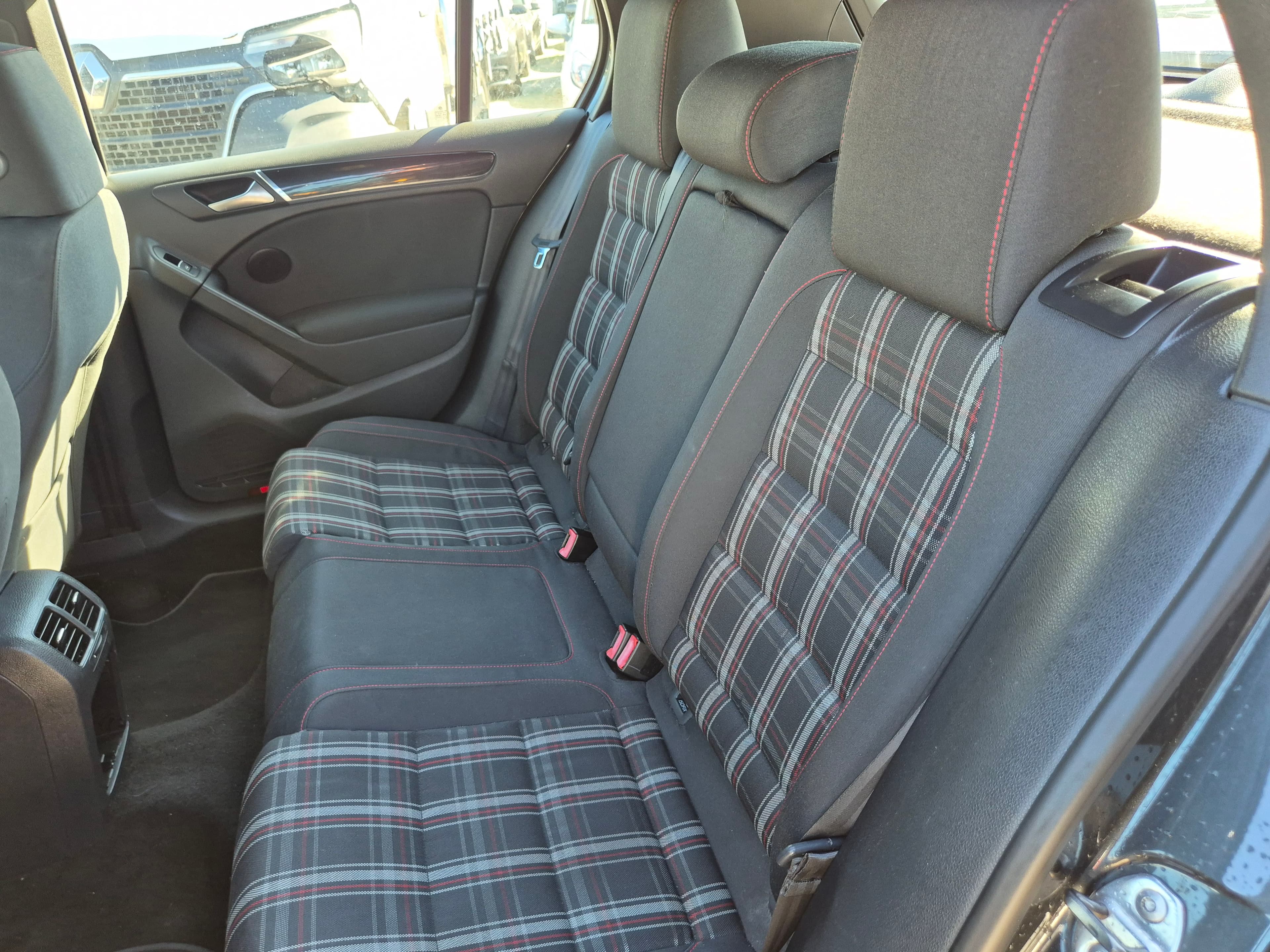 Volkswagen Golf · Ano 2009 — image 26