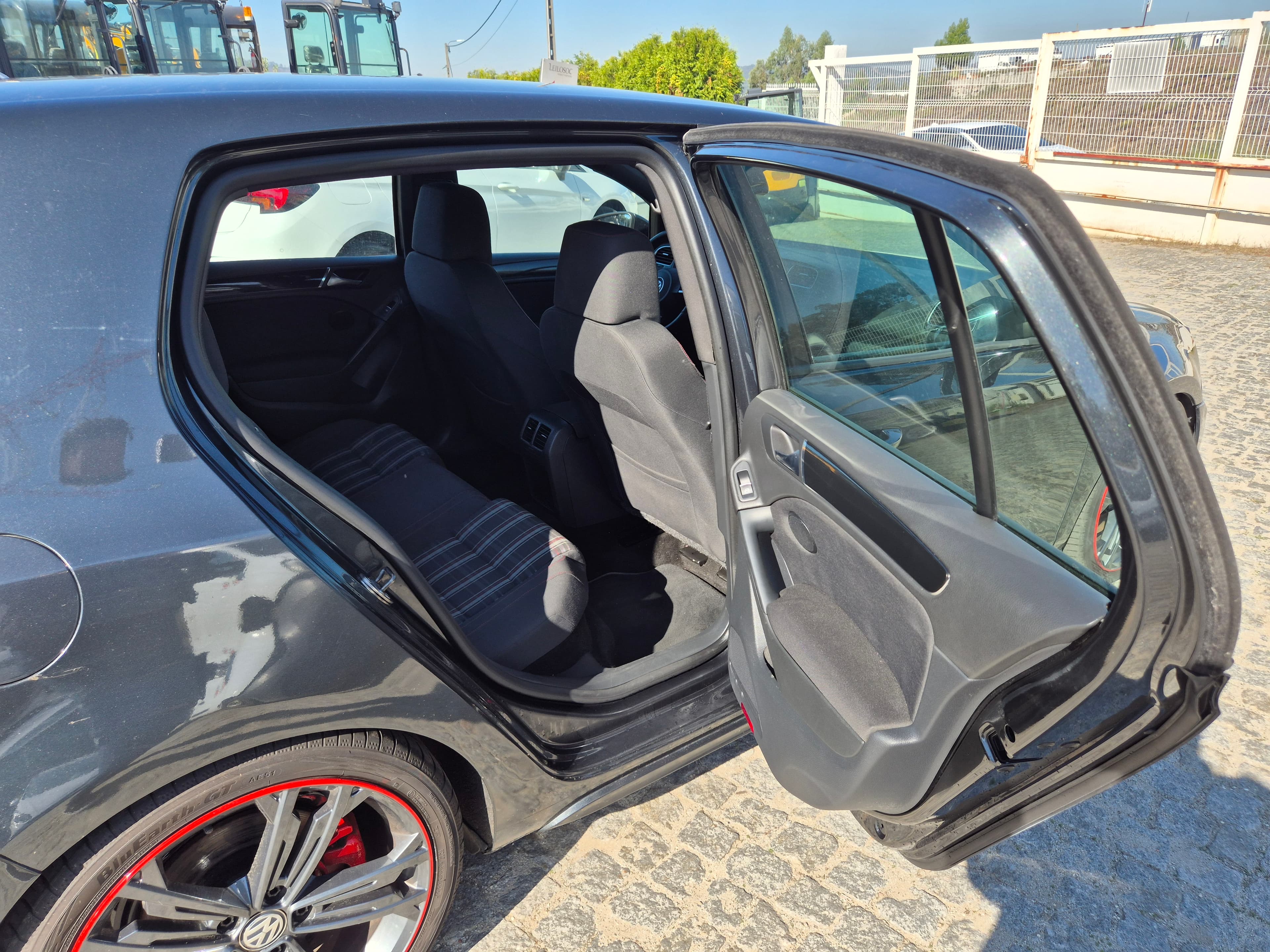 Volkswagen Golf · Ano 2009 — image 19