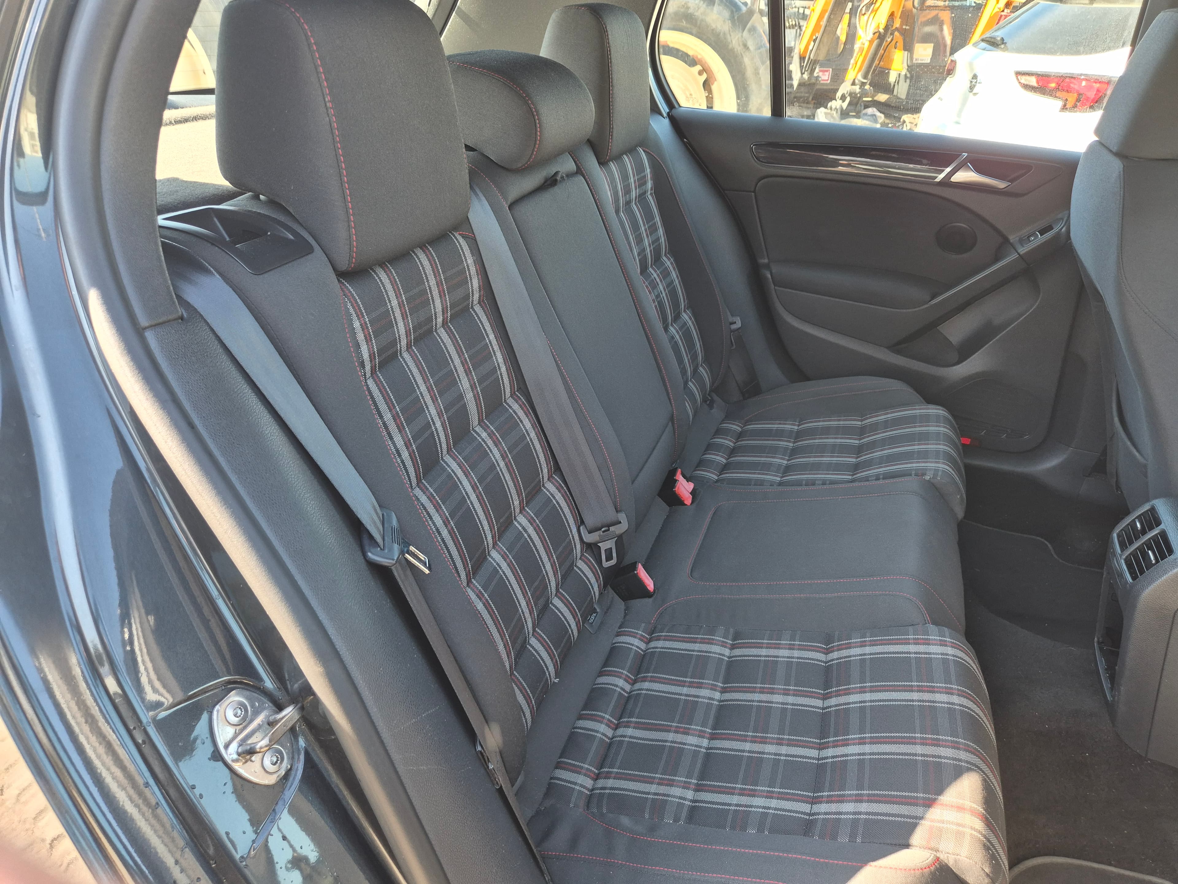 Volkswagen Golf · Ano 2009 — image 21
