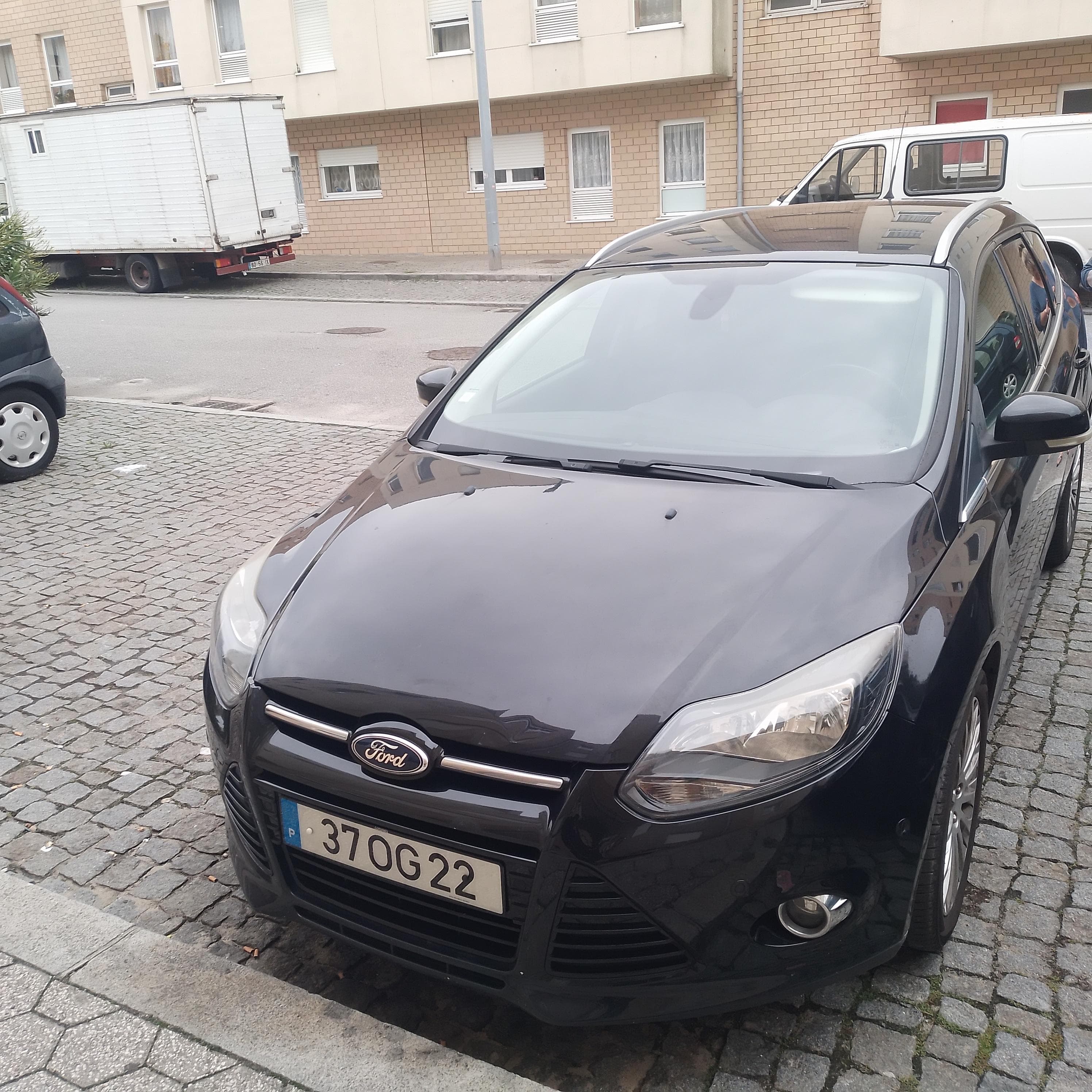 Ford Focus · Ano 2013 — image 2
