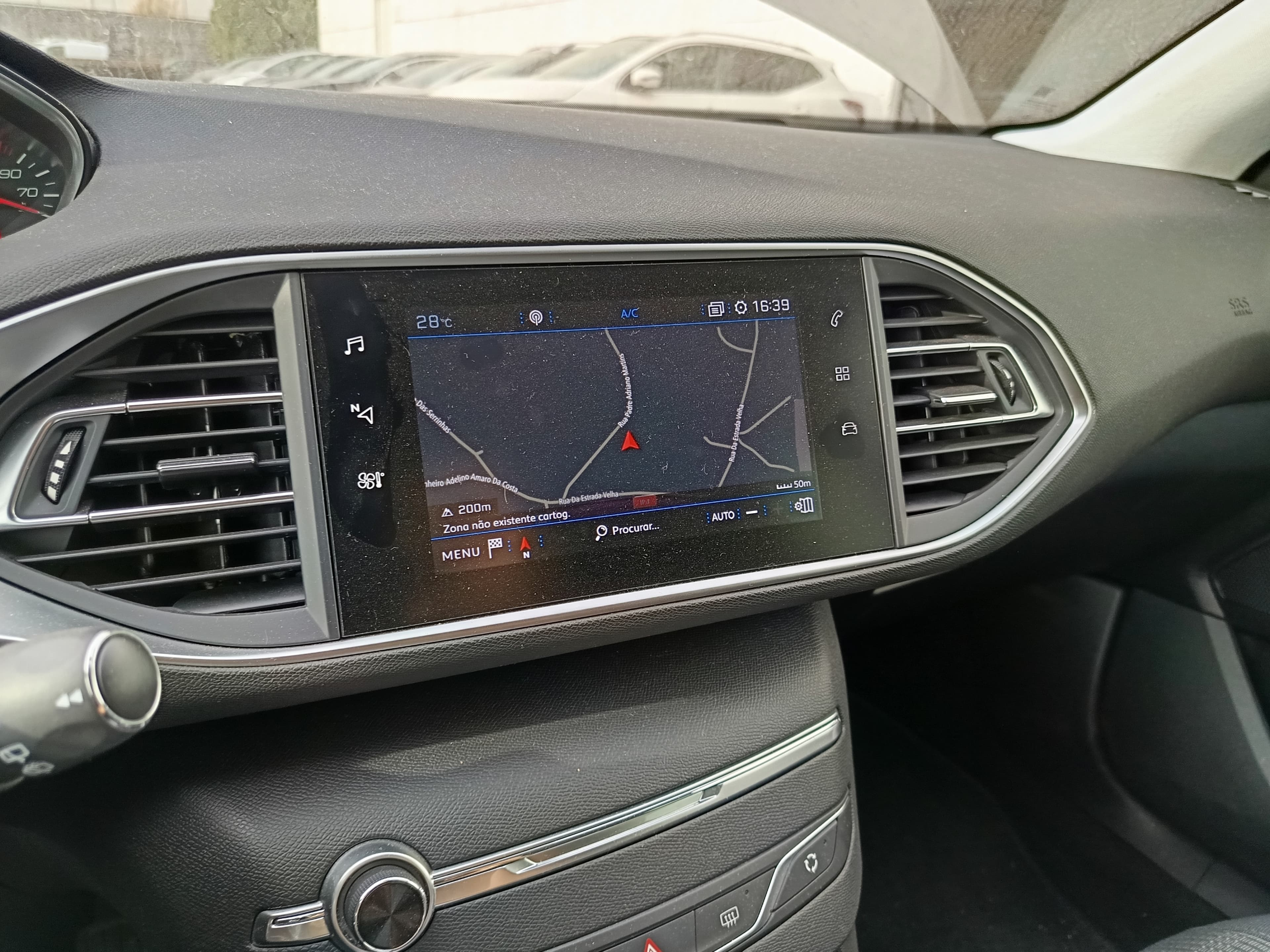 Peugeot 308 1.5 BlueHDi · Ano 2019 — imagem 22