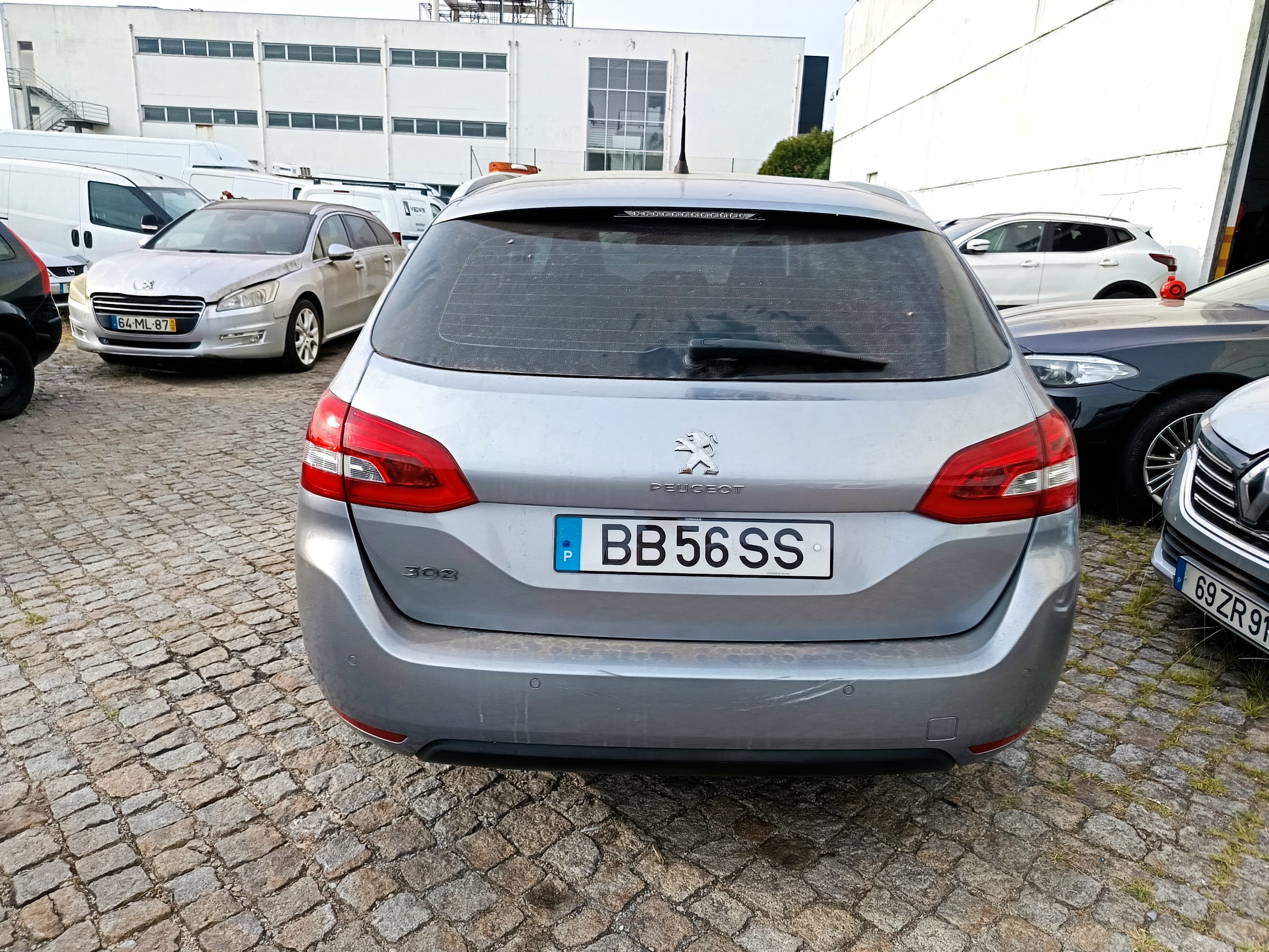 Peugeot 308 1.5 BlueHDi · Ano 2019 — imagem 6
