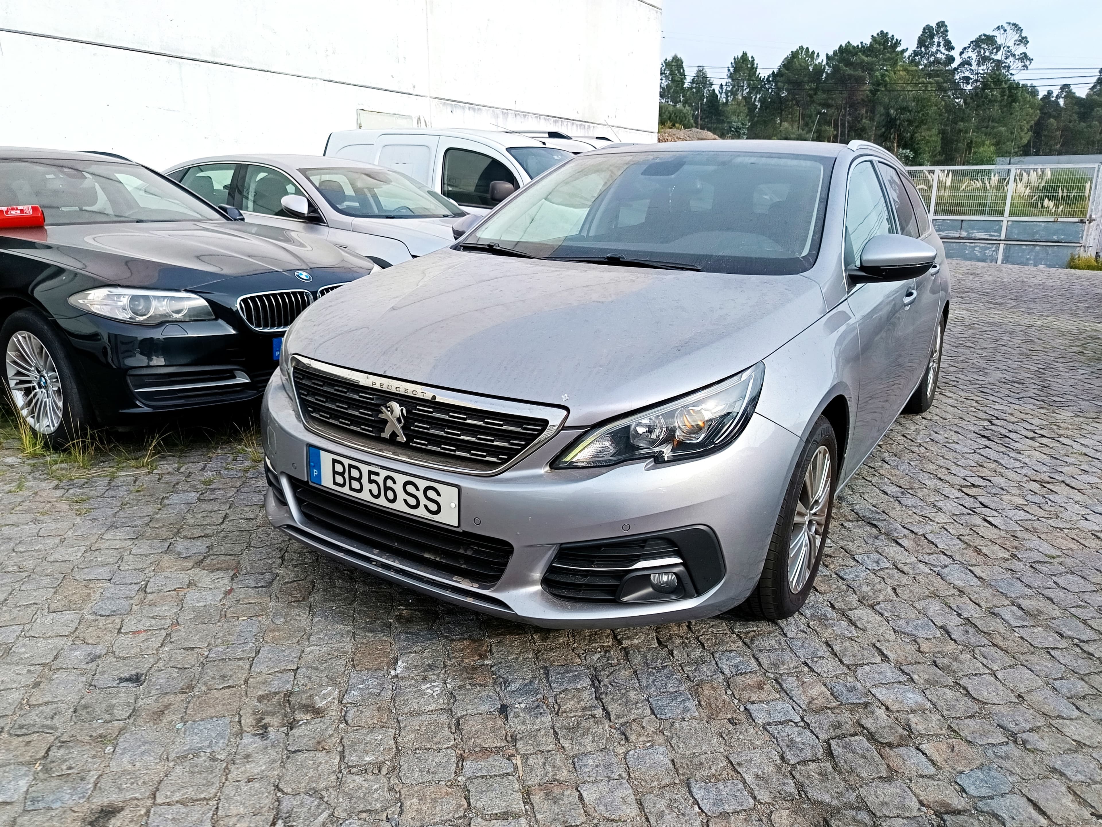 Peugeot 308 1.5 BlueHDi · Ano 2019 — imagem 3