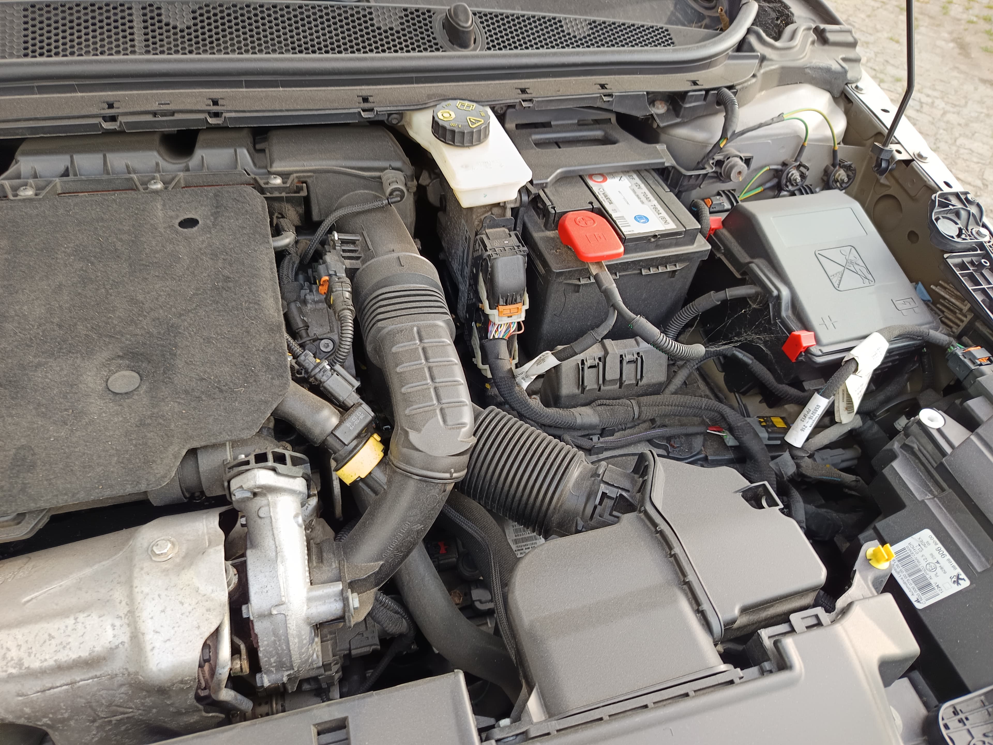 Peugeot 308 1.5 BlueHDi · Ano 2019 — imagem 17
