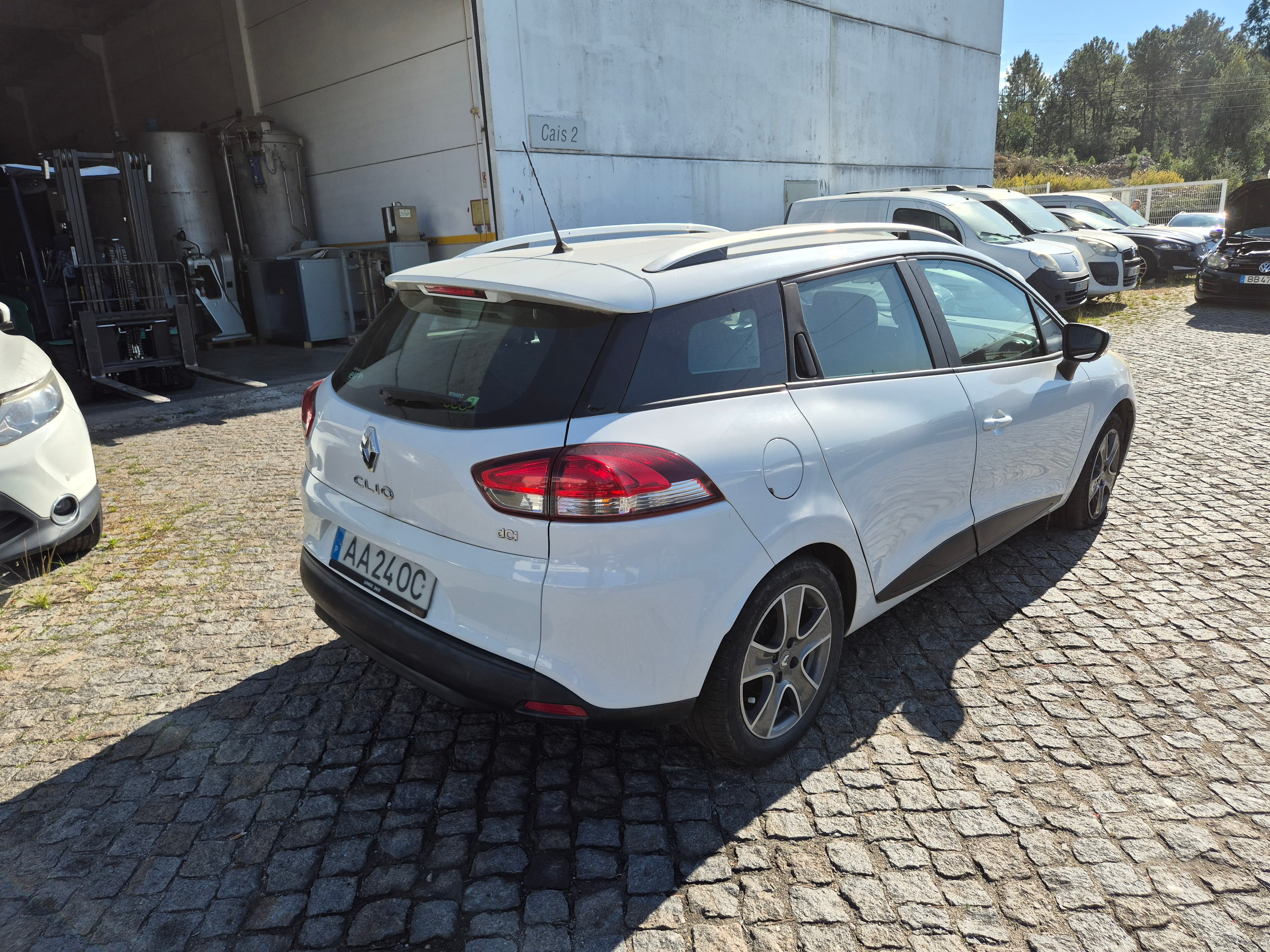 Renault Clio · Ano 2015 — imagem 6