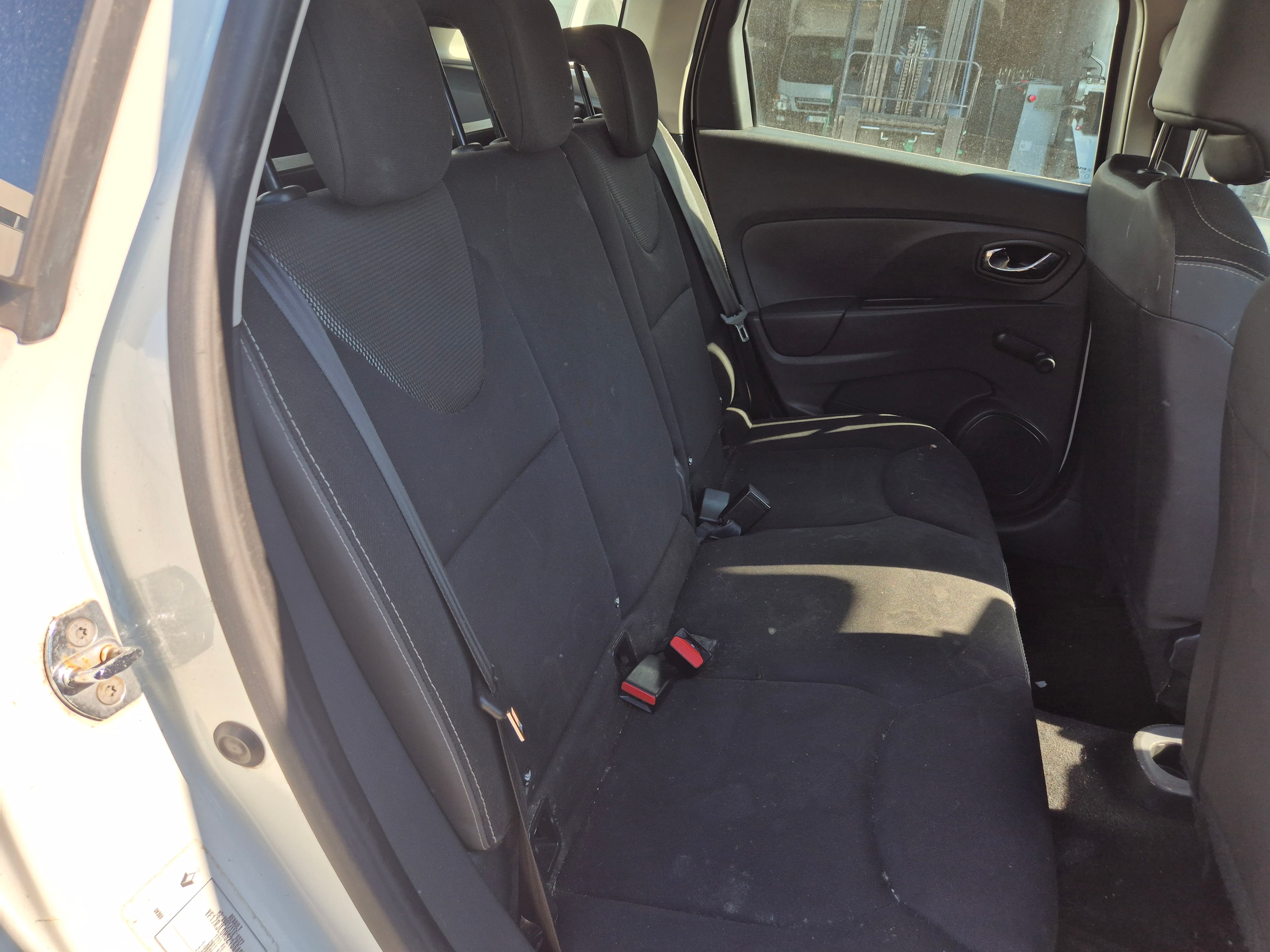 Renault Clio · Ano 2015 — imagem 22