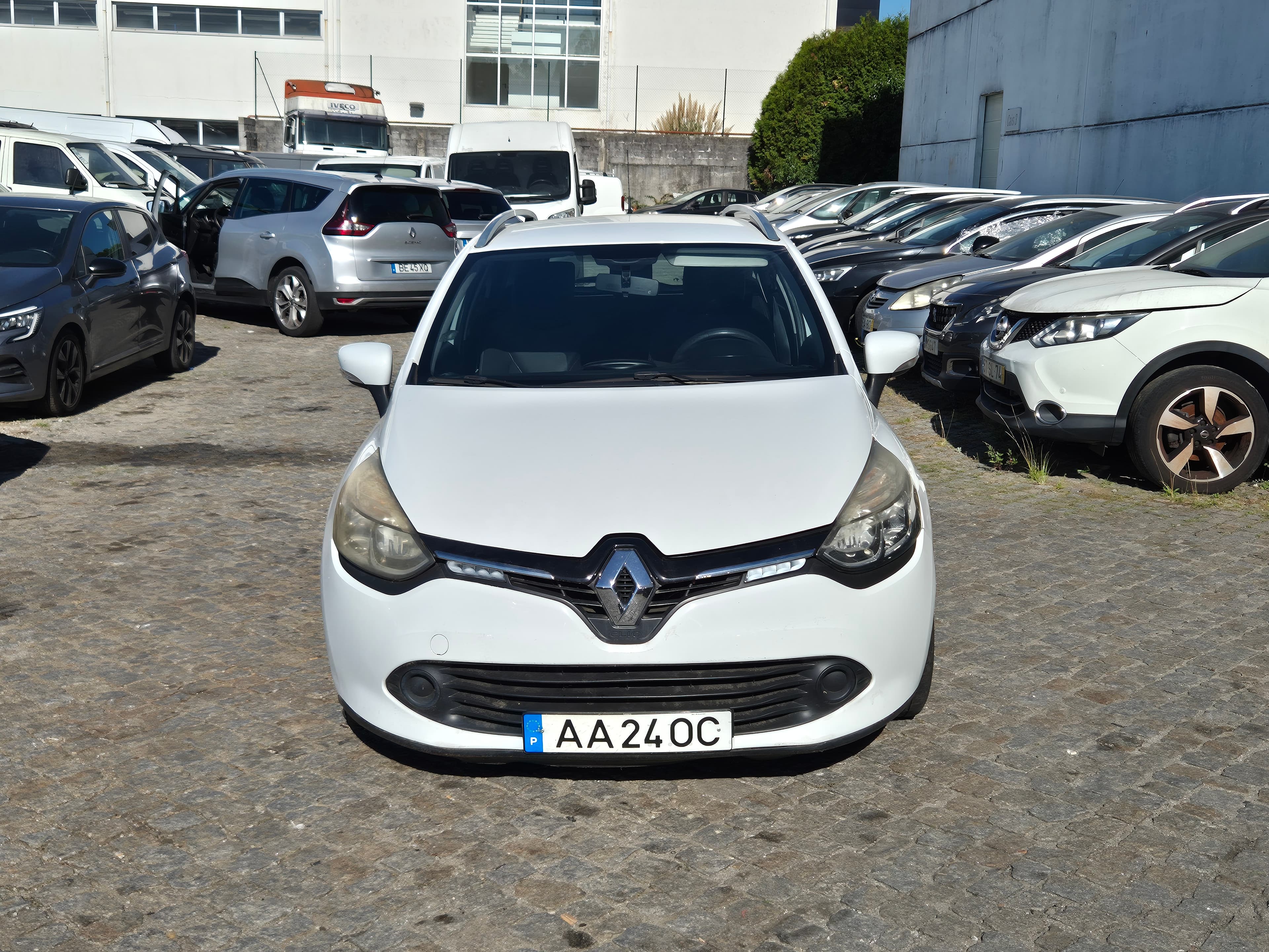 Renault Clio · Ano 2015 — imagem 3