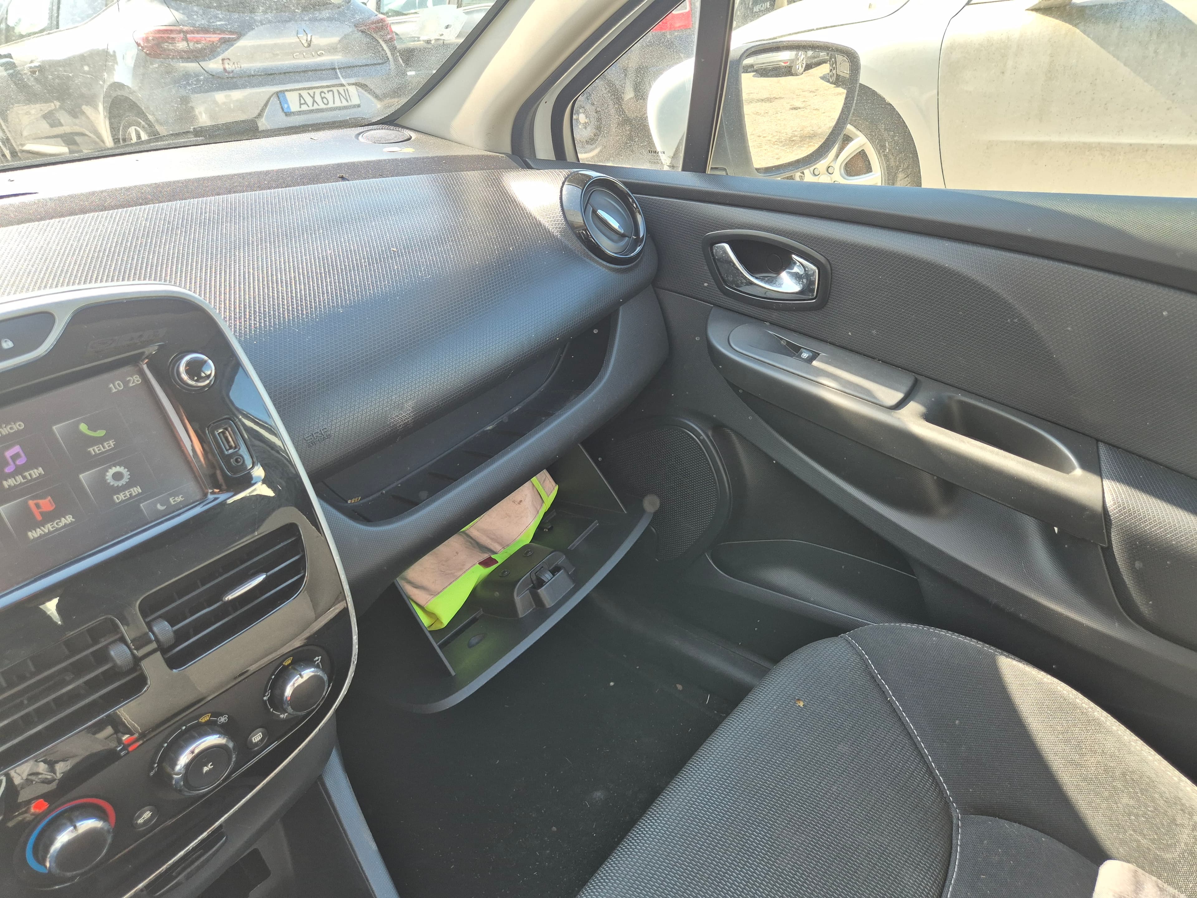Renault Clio · Ano 2015 — imagem 51