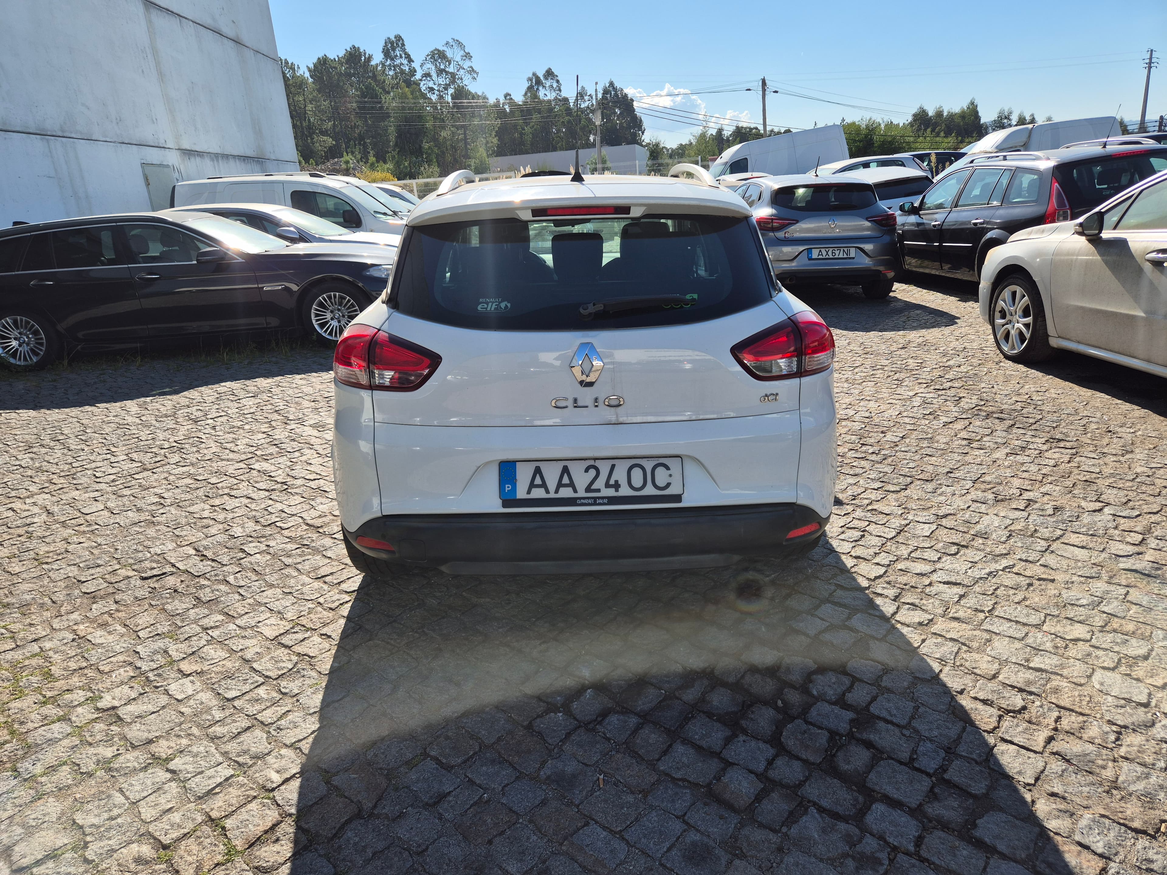Renault Clio · Ano 2015 — imagem 5
