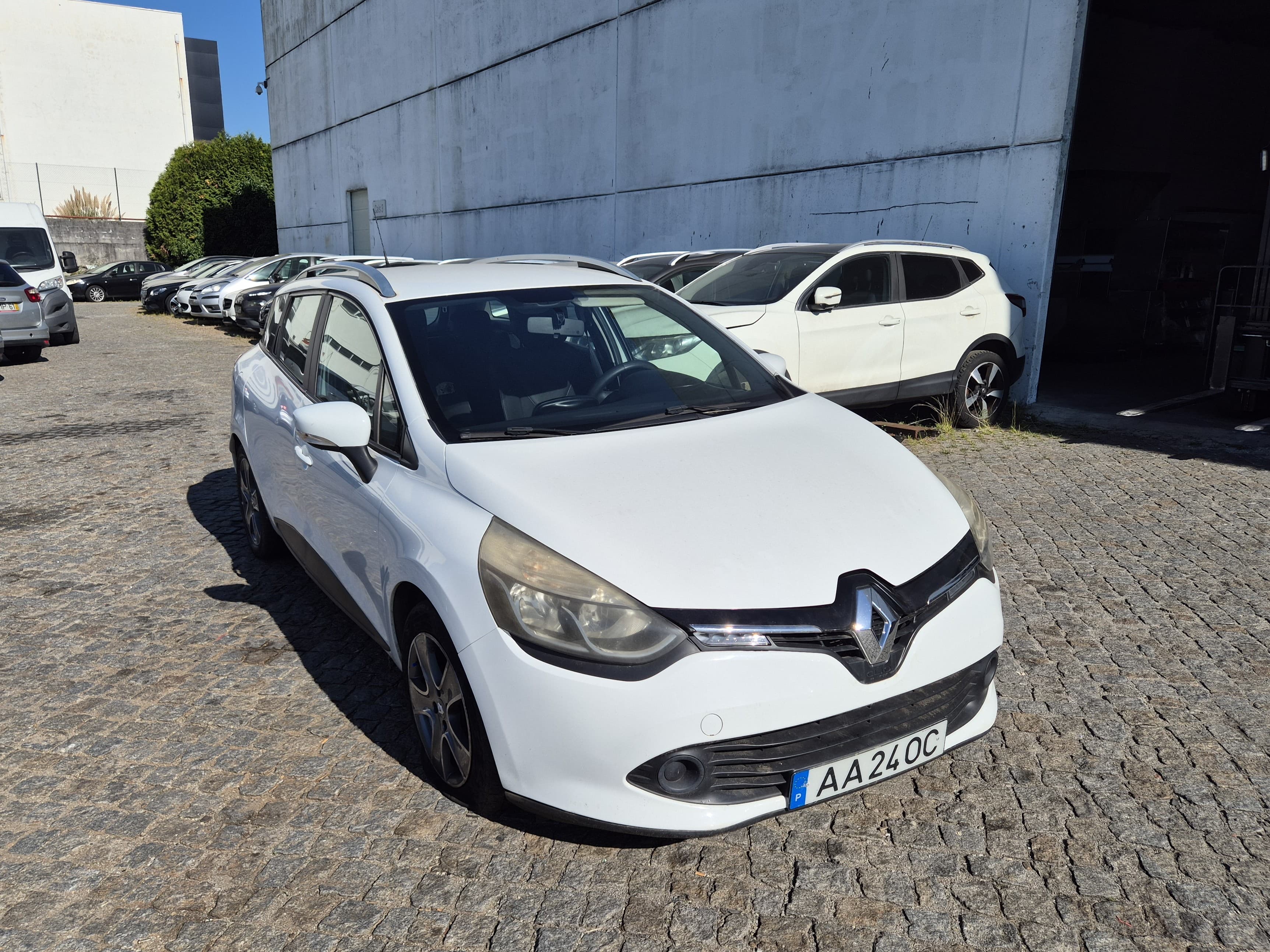 Renault Clio · Ano 2015 — imagem 2